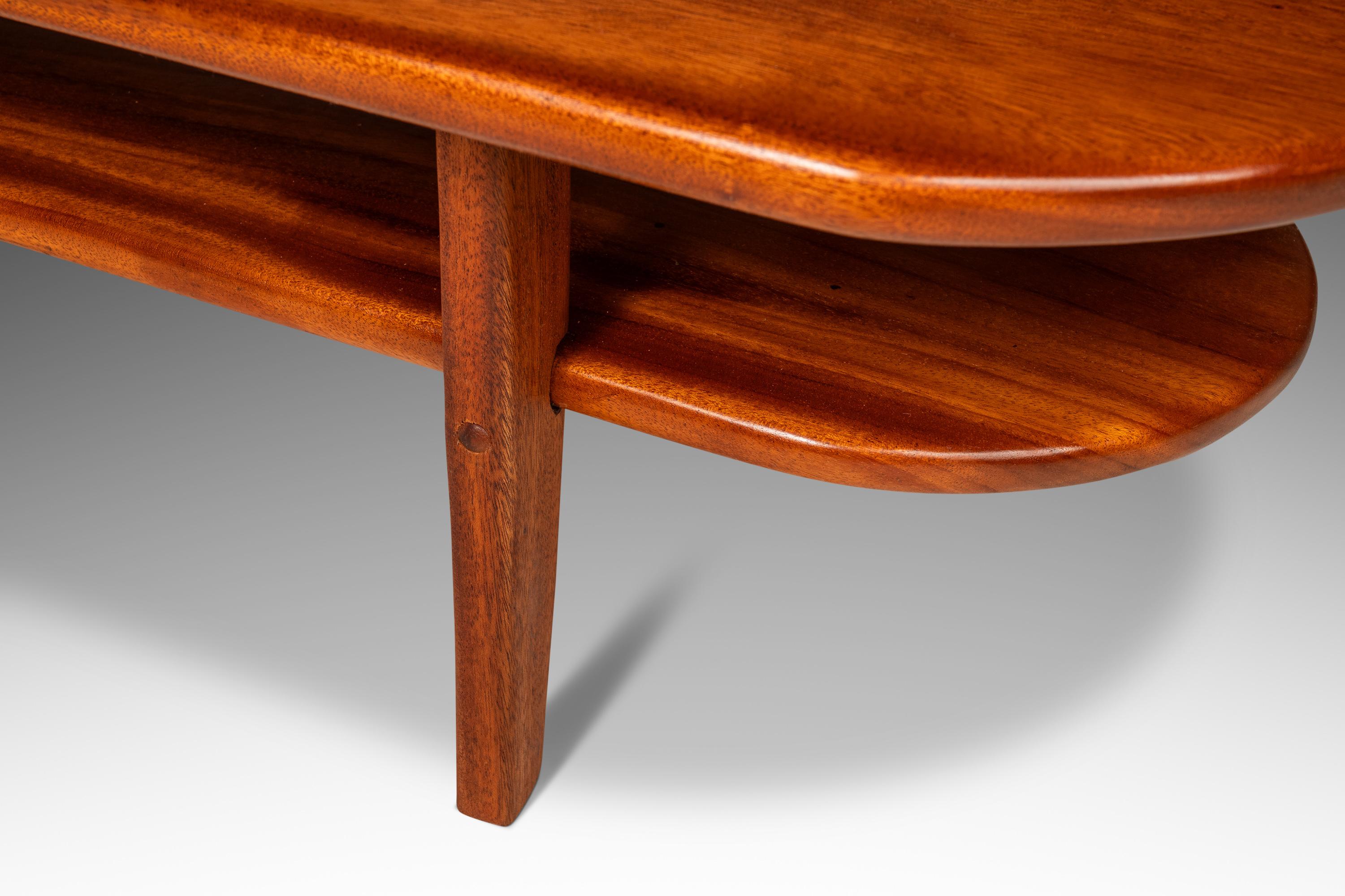 Set aus 3 Couchtischen und Beistelltischen aus massivem Mahagoni, Sonderanfertigung, USA, ca. 1940er Jahre im Angebot 3