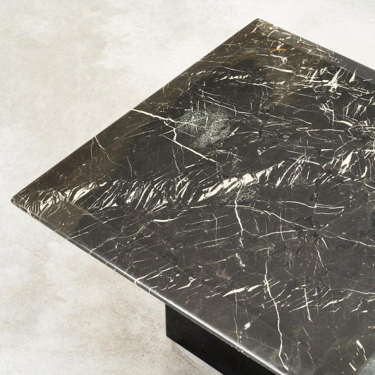 20th Century Set of 3 Coffee or Nesting Tables in Black Marble and Black Lacquer 1970s For Sale
