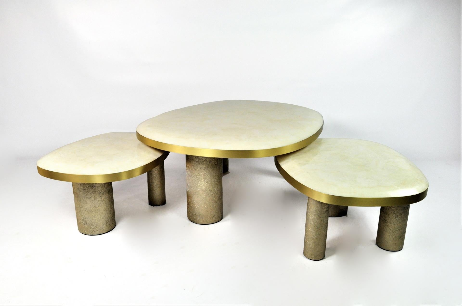 Organic Modern Set of 3 Coffee Tables in Rock Crystal and Brass by Ginger Brown For Sale