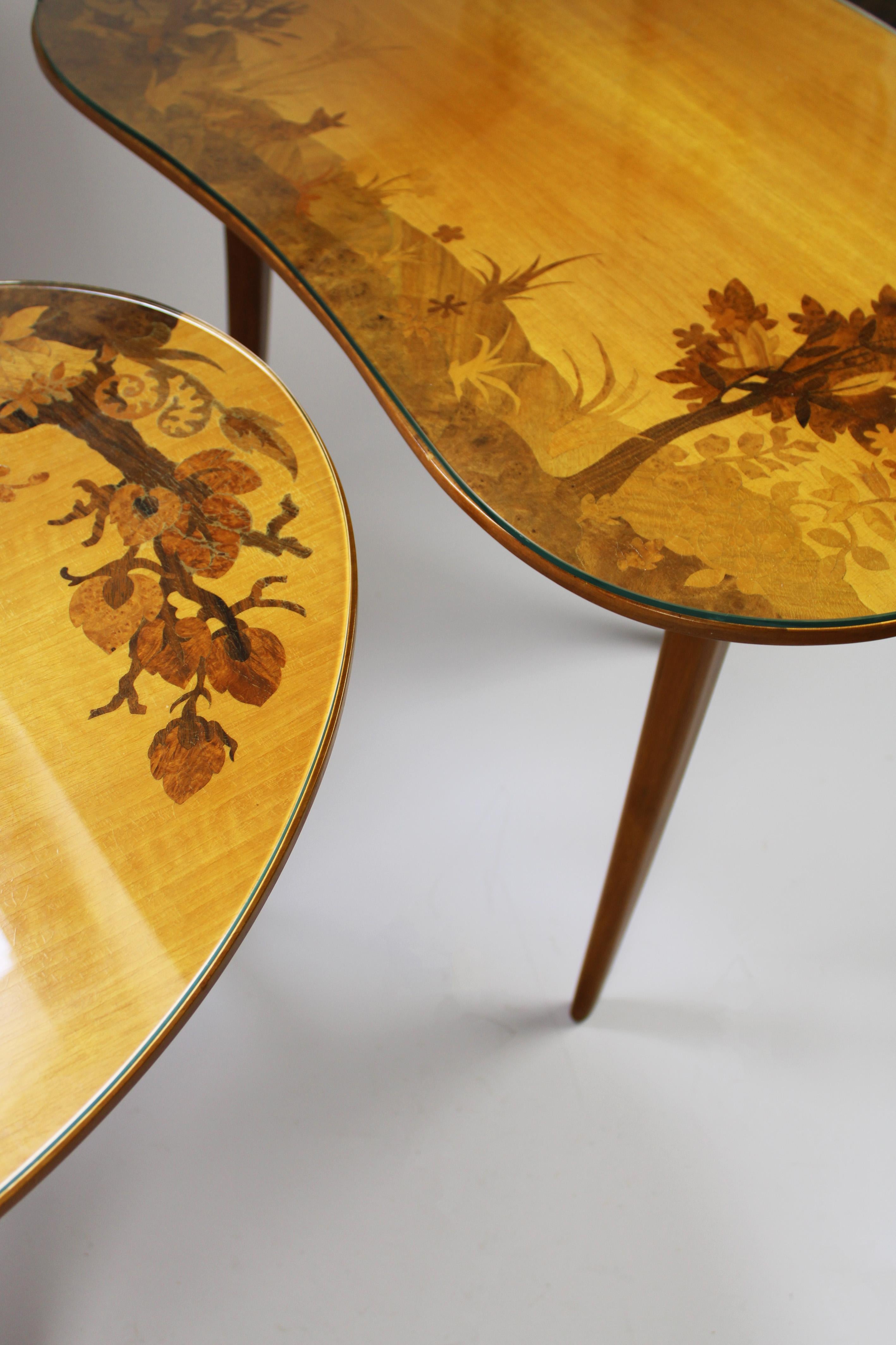 Hand-Carved Set of 3 coffee Tables kidney shaped Marquetry Buchschmid & Gretaux Germany 1950 For Sale