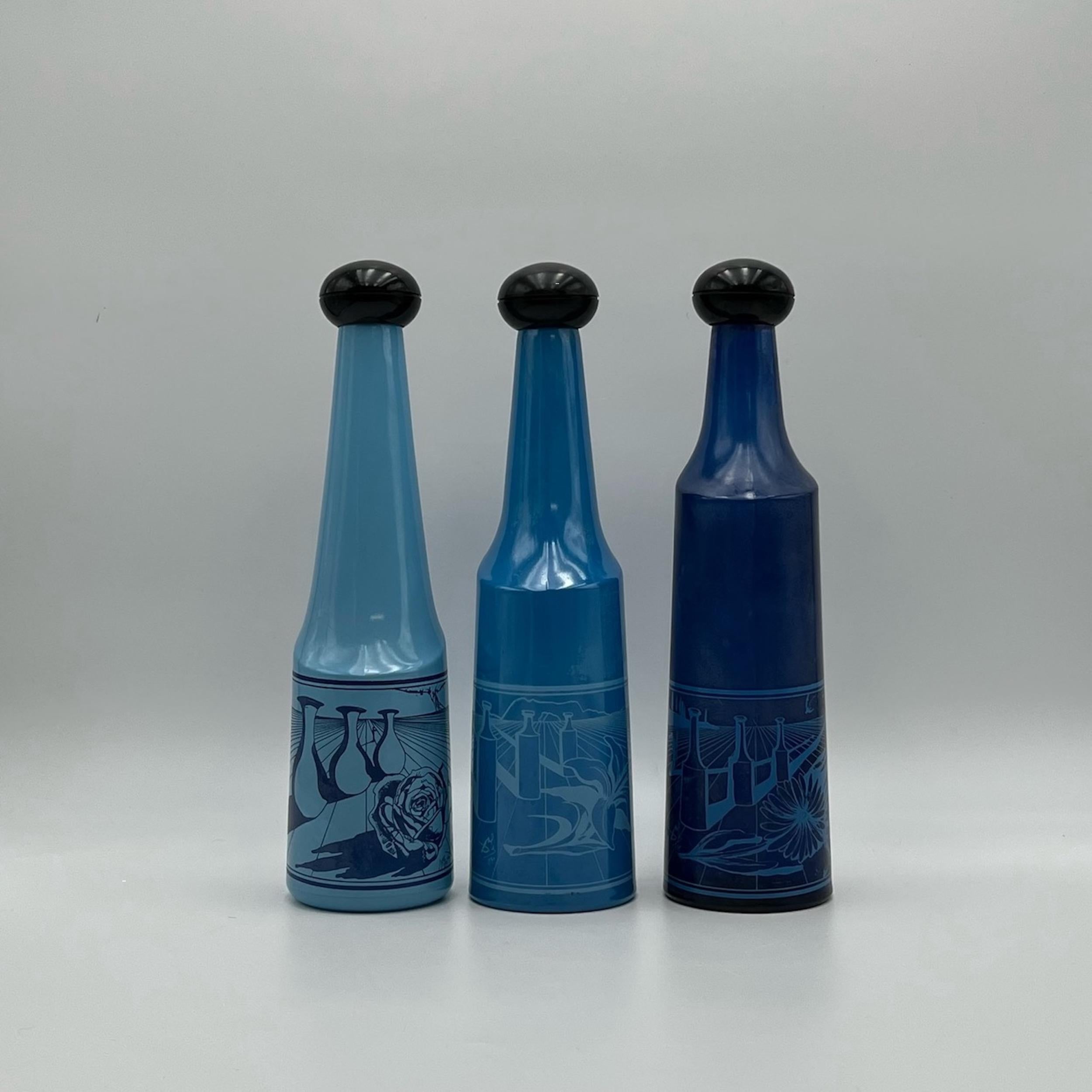 Collectible set of the iconic Vermouth bottles designed by Salvator Dalì for Rosso Antico.

These set of bottles – defined “avant-garde design objects” – is a limited edition, as in 1972 the production was stopped – and molds disrupted – in order to
