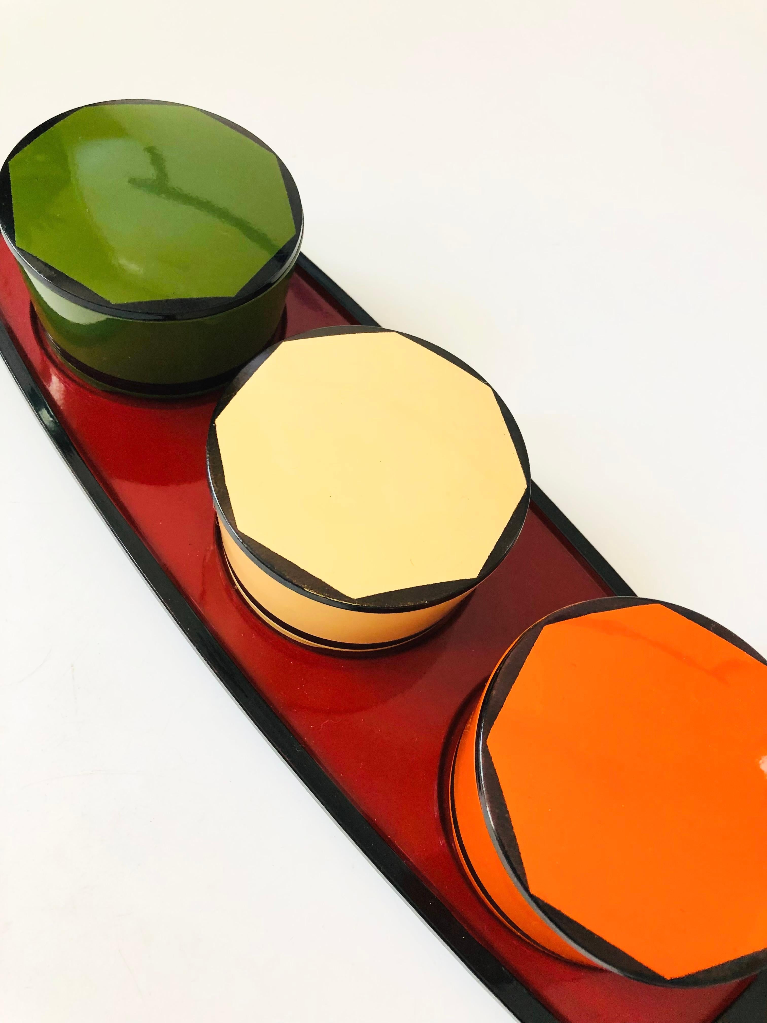 Mid-Century Modern Set of 3 Colorful Japanese Lacquerware Boxes on Tray For Sale