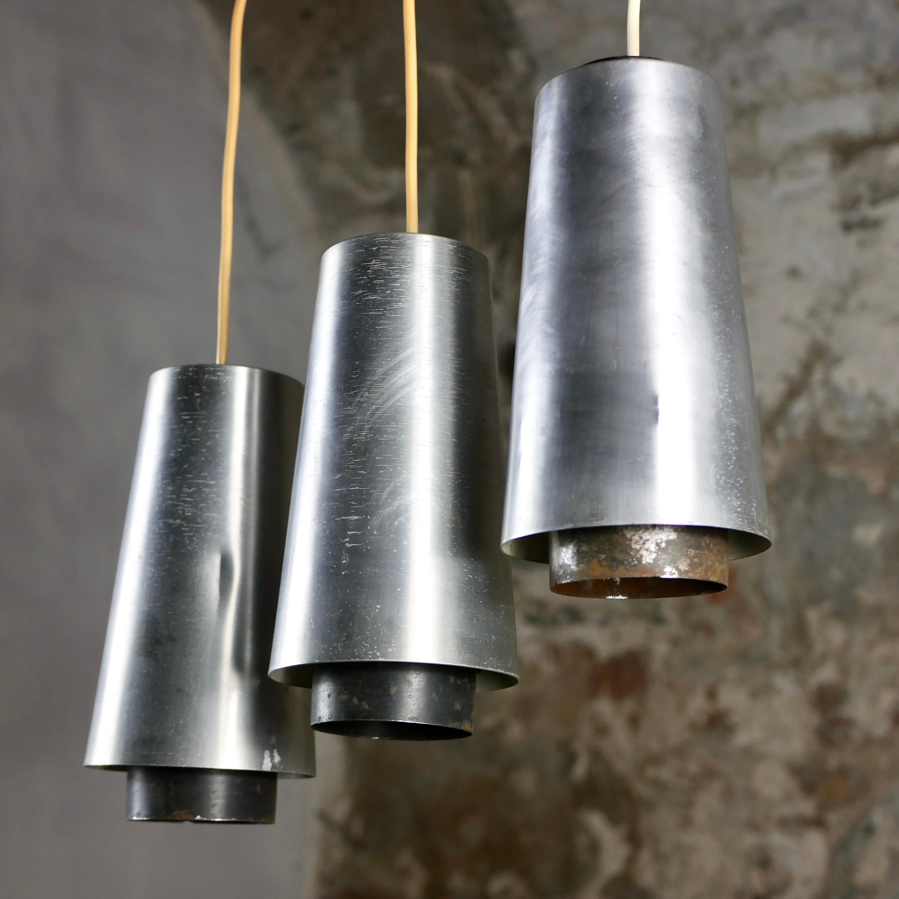 Set of 3 conical pendants by Rack, Netherlands, 1960s In Fair Condition For Sale In Lyon, FR