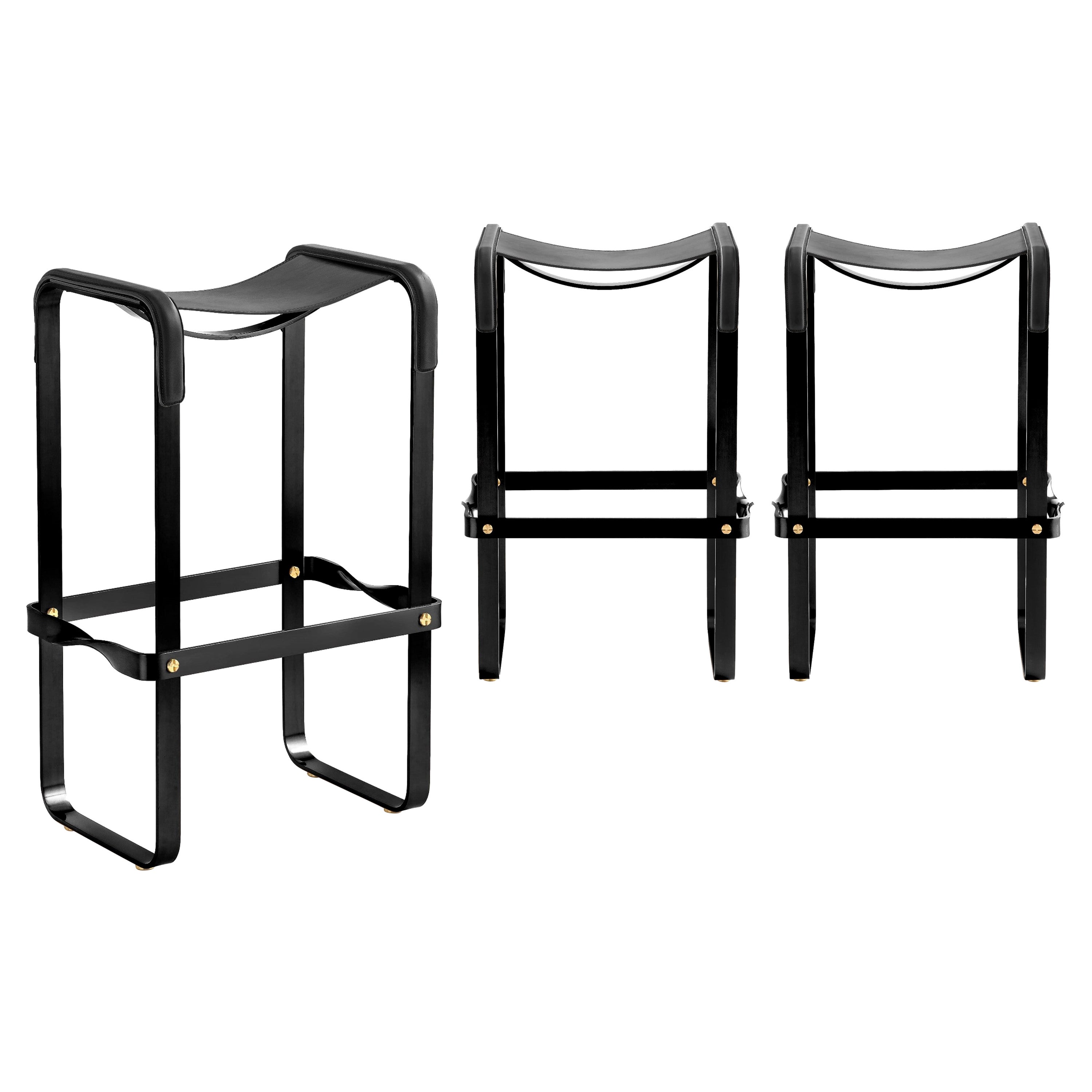 Set di 3 sgabelli da bar contemporanei in metallo nero fumé e pelle nera