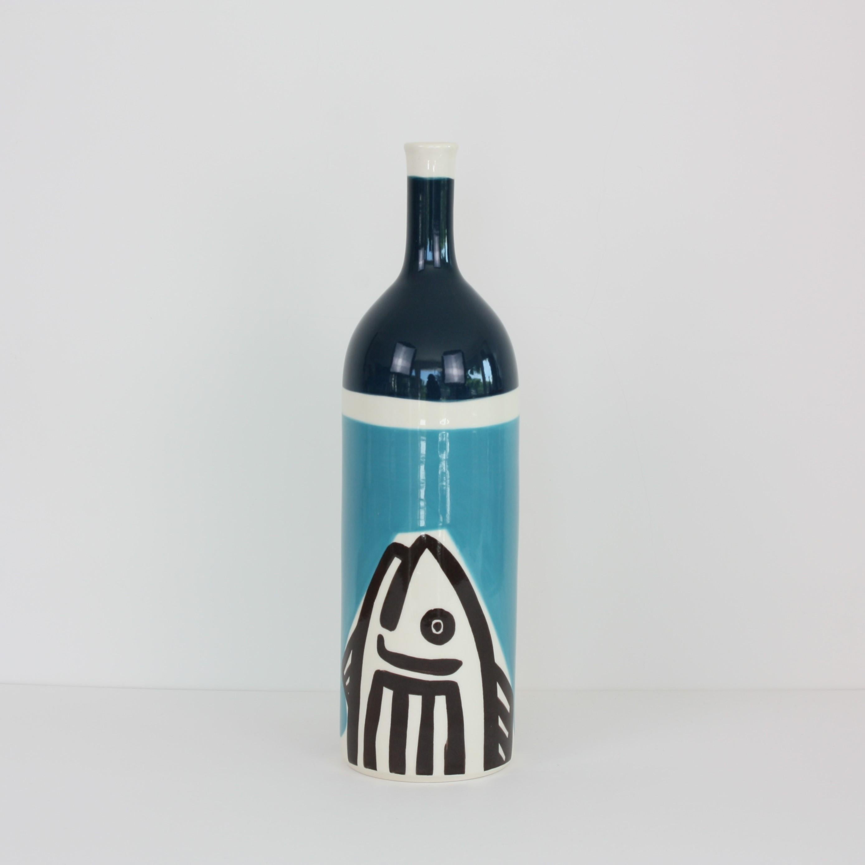 Set of 3 Contemporary Ceramic Bottles with Nautical Motifs, Poisson In New Condition In Mareil-Marly, Yvelines