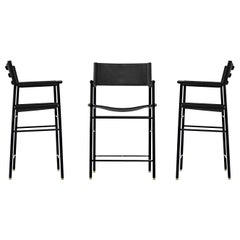Set di 3 sgabelli ad altezza d'uomo w. Schienale in pelle nera e gomma nera in metallo