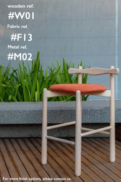 Set of 3 Counter Stool Uçá.Solid wood, upholstered seat.