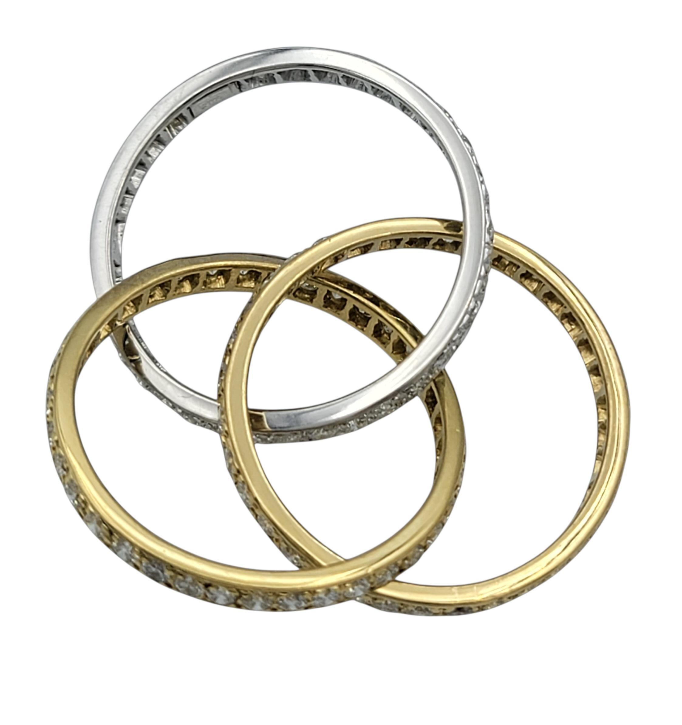 Set of 3 Criss Cross Pavé Diamond Stacking Rings in Two Tone 14 Karat Gold Damen im Angebot