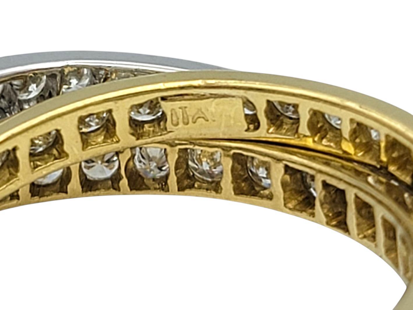 Set of 3 Criss Cross Pavé Diamond Stacking Rings in Two Tone 14 Karat Gold im Angebot 1