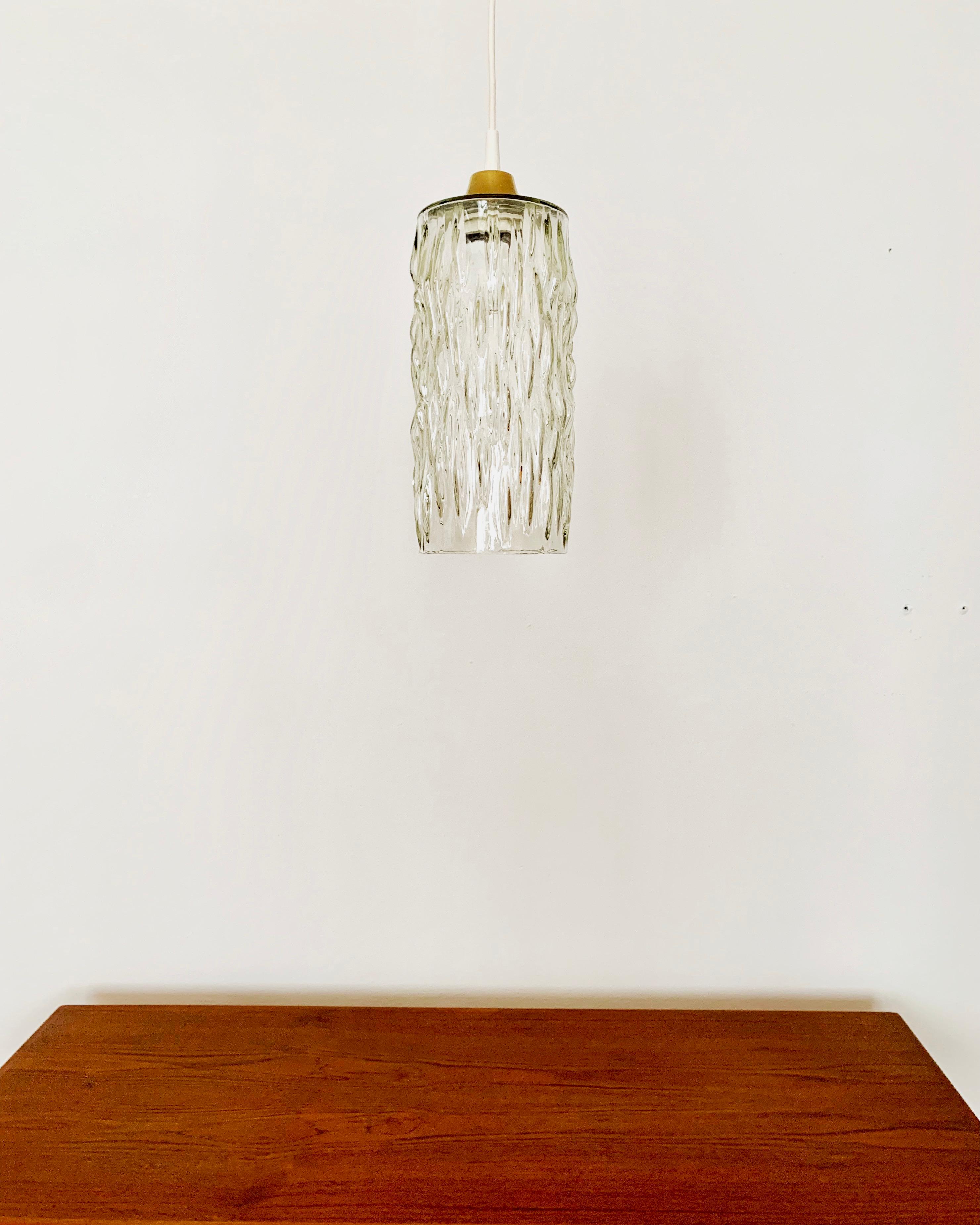 Set of 3 Crystal Glass Pendant Lamps In Good Condition For Sale In München, DE