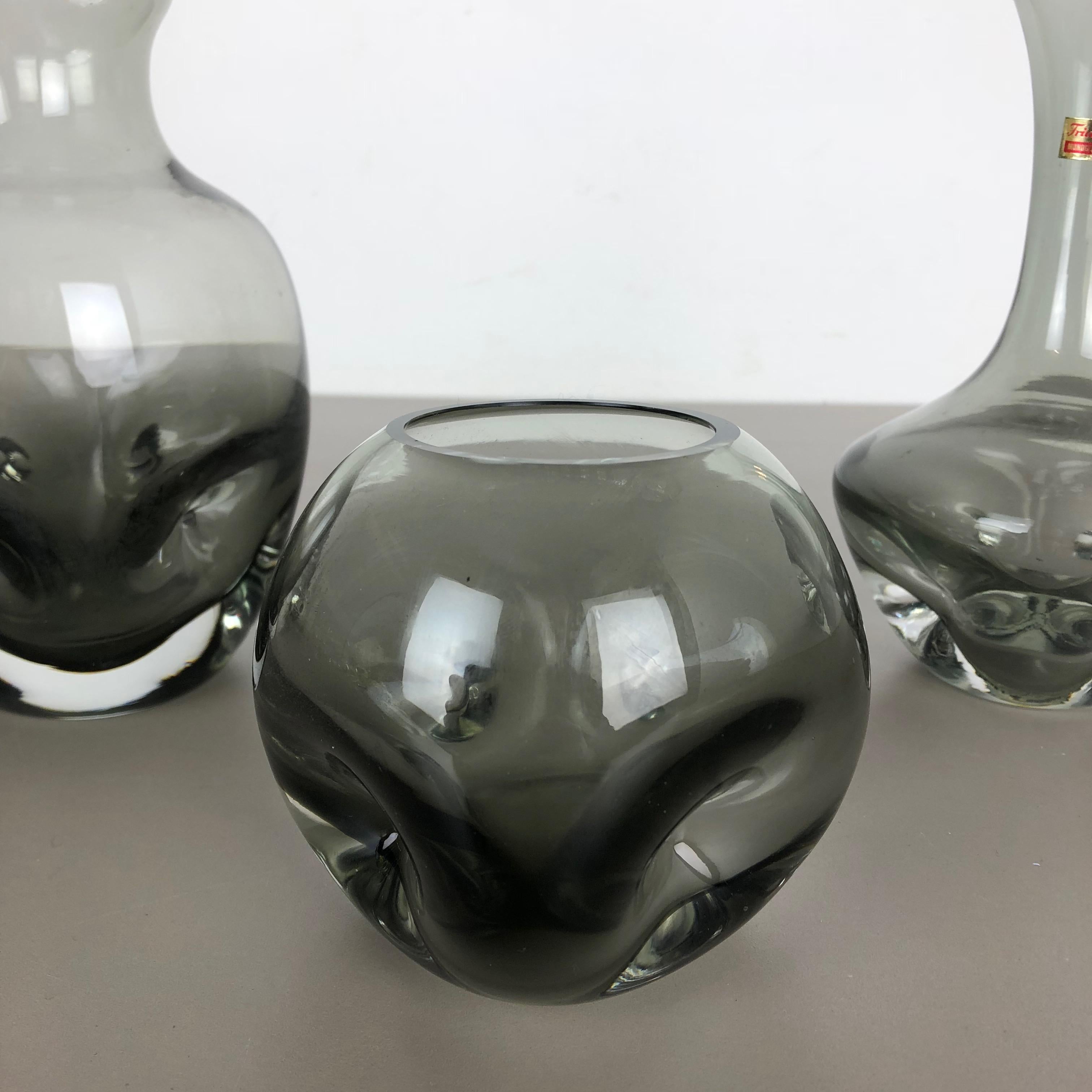 Verre Ensemble de 3 vases cubiques en cristal soufflé à la main par Friedrich Kristall Allemagne 1970 en vente