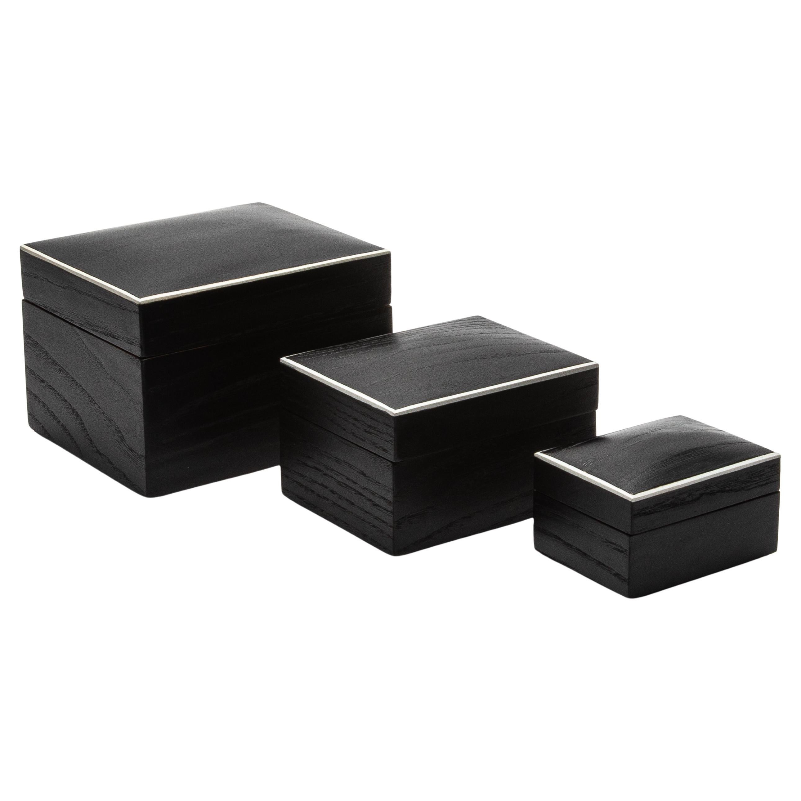 Set aus 3 geschwungenen Boxen aus schwarzer Eiche von R&Y Augousti im Angebot