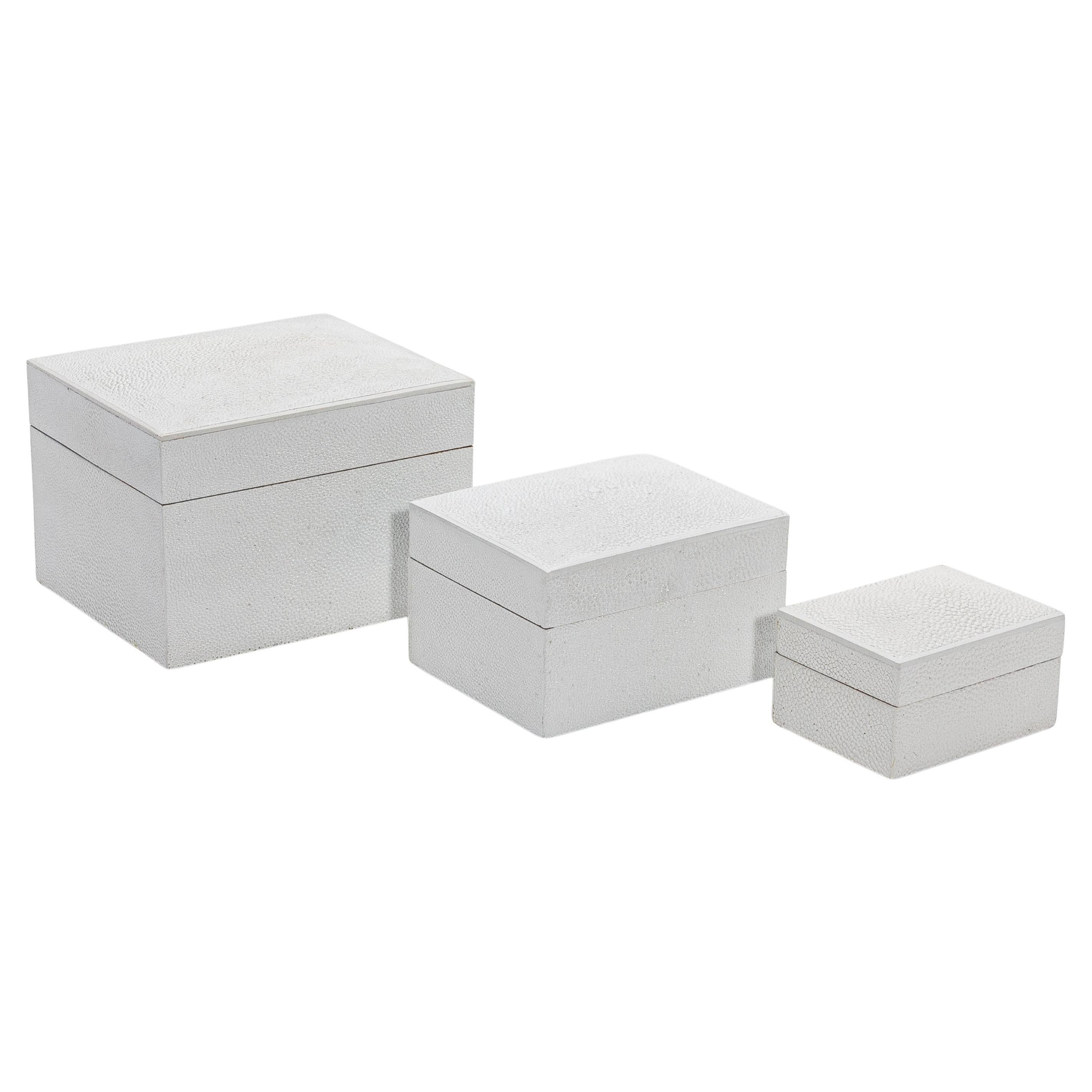 Set aus 3 geschwungenen Boxen mit weißem Chagrin von R&Y Augousti