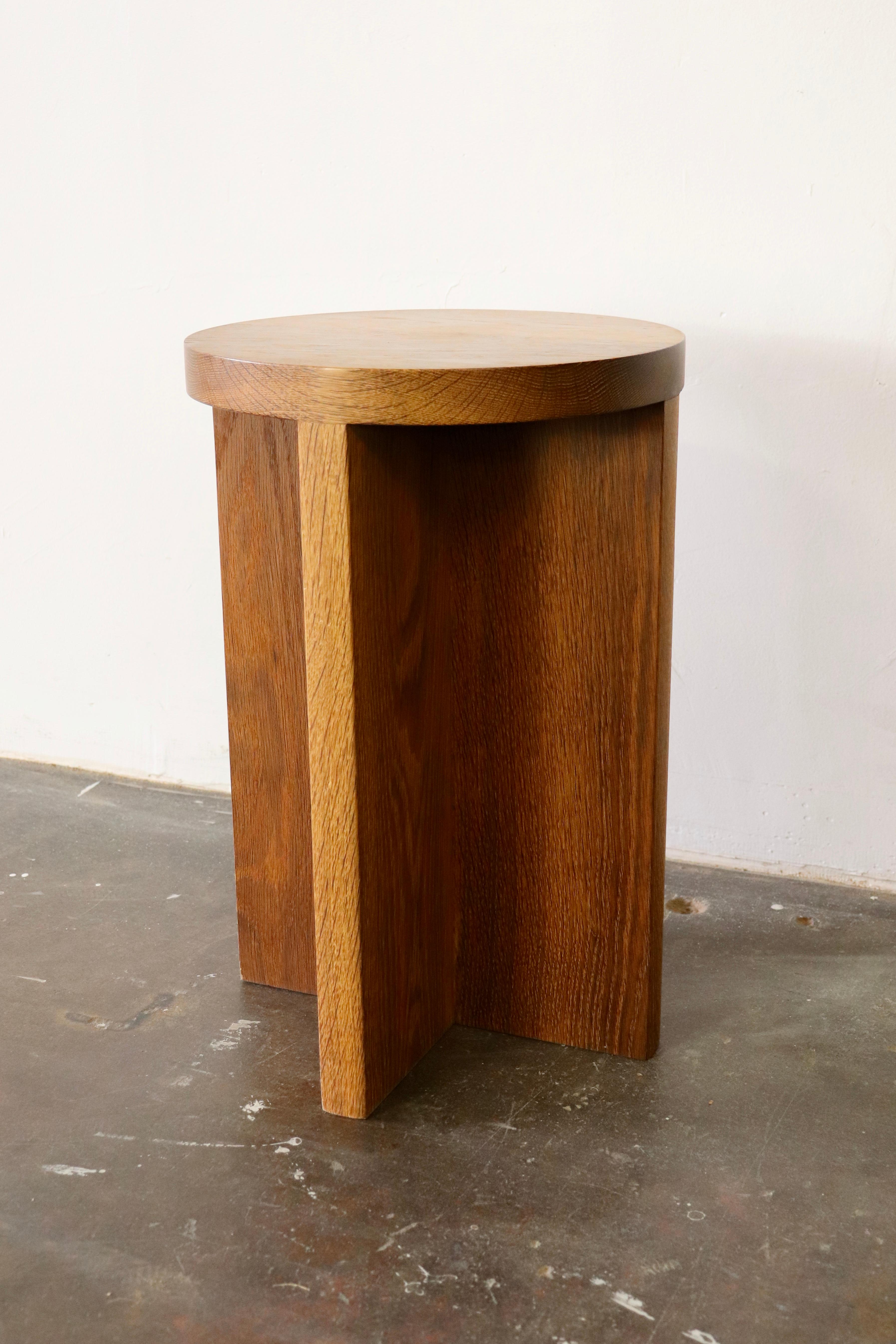 Minimalist Set of 3 Custom Fumed Oak Round Top Foundation Side Tables For Sale