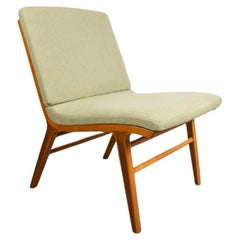 Conjunto de 3 sillones daneses de haya laminada y caoba modelo AX de Peter Hvidt.