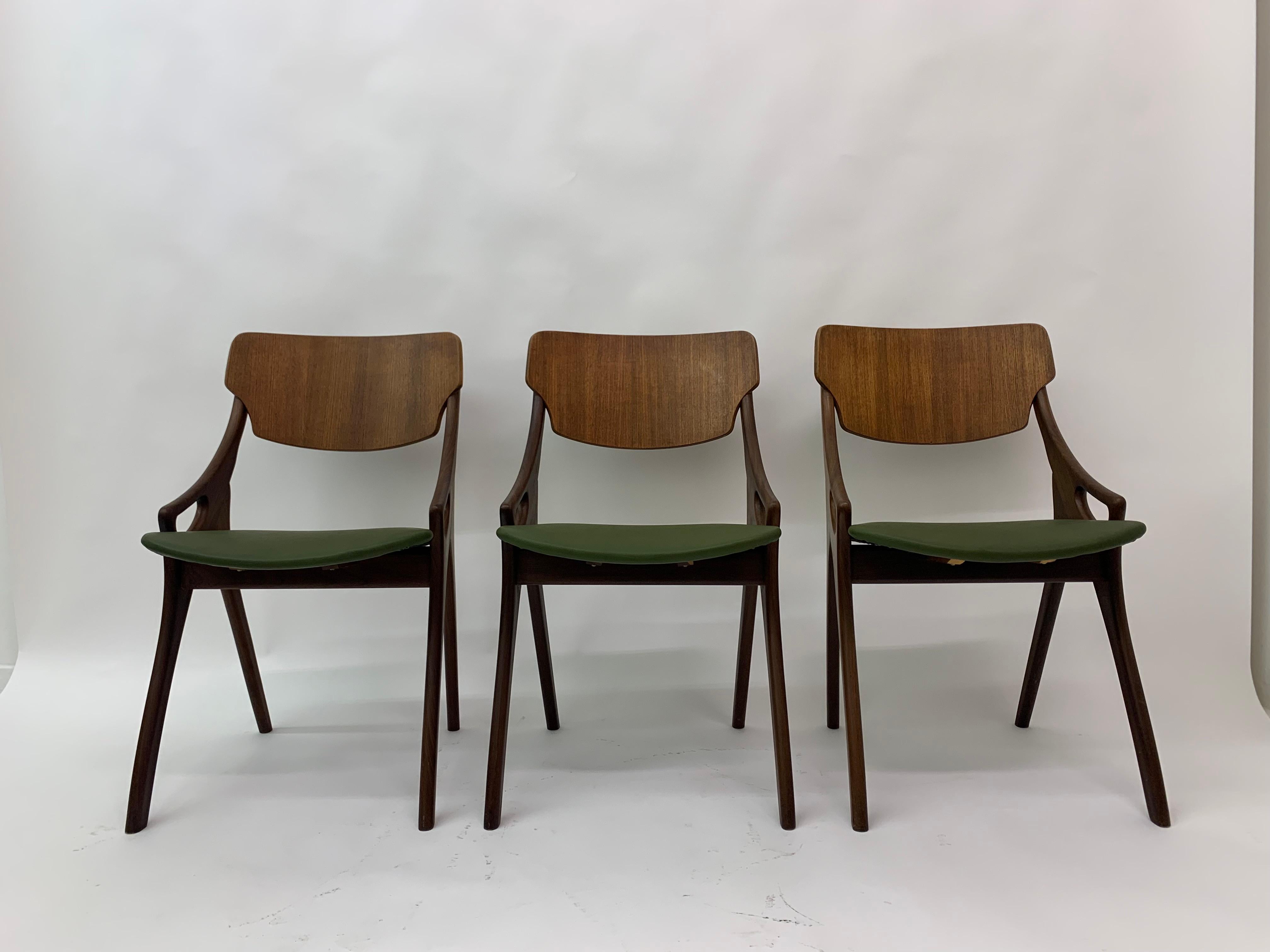 Mid-20th Century Set of 3 Danish Arne Hovmand Olsen Dining Chairs, 1950s For Sale