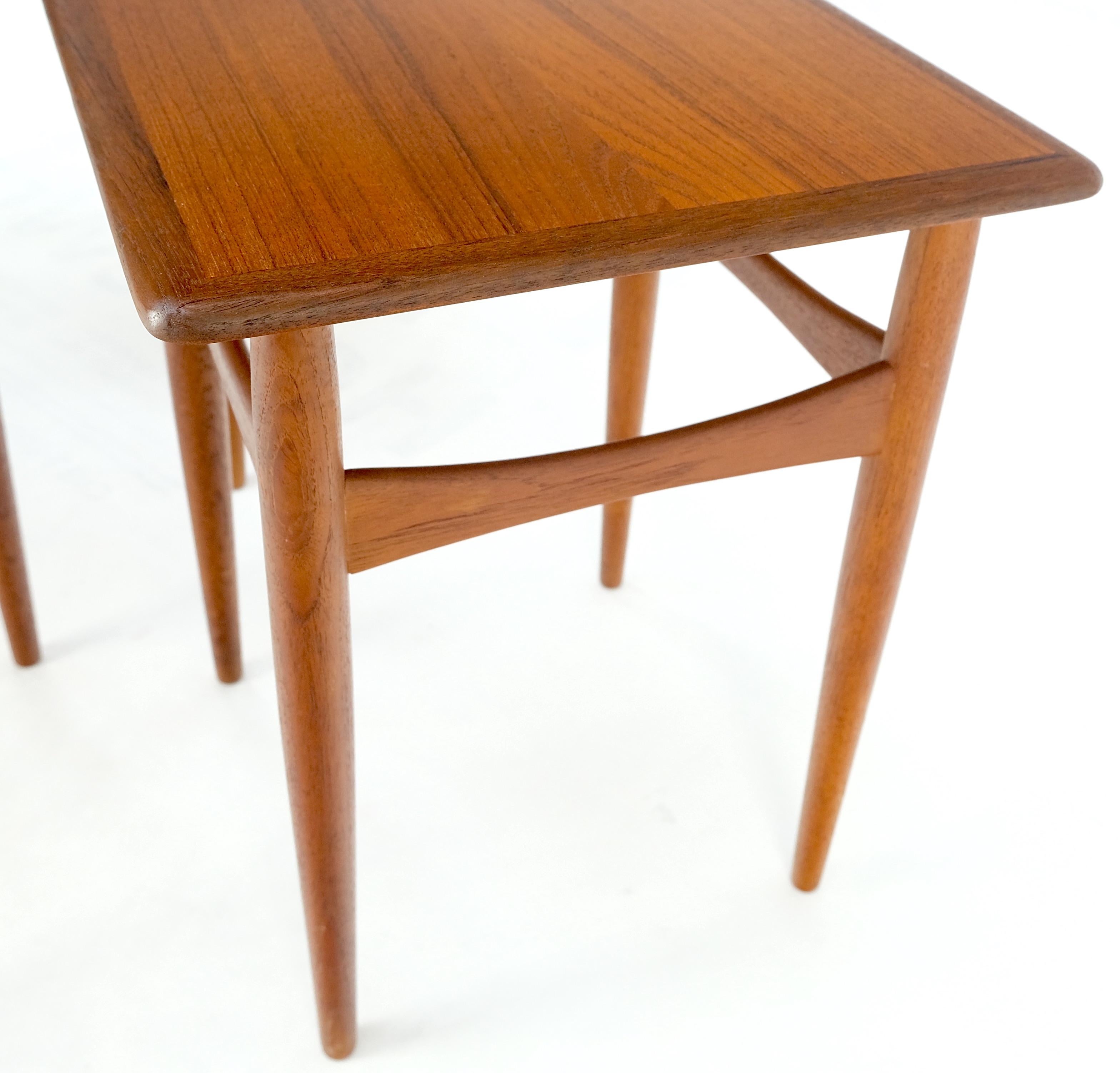 Set of 3 Danish Mid-Century Modern Teak Nesting Side Occasional Tables Mint! In Good Condition For Sale In Rockaway, NJ