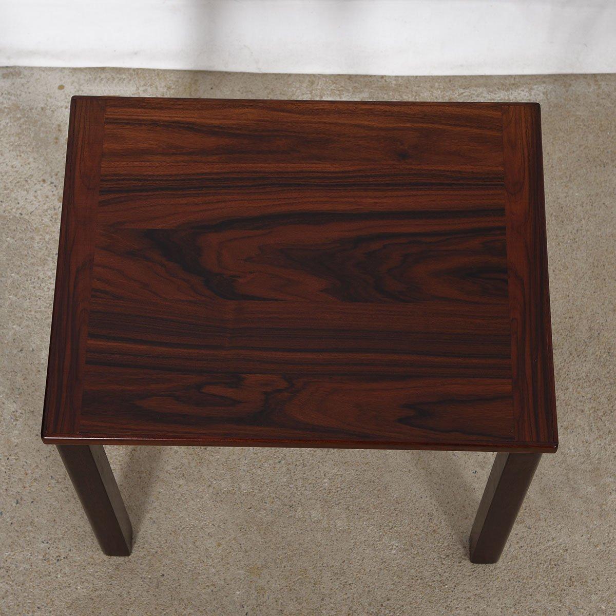 20th Century Set of 3 Danish Modern Nesting Tables in Rosewood For Sale