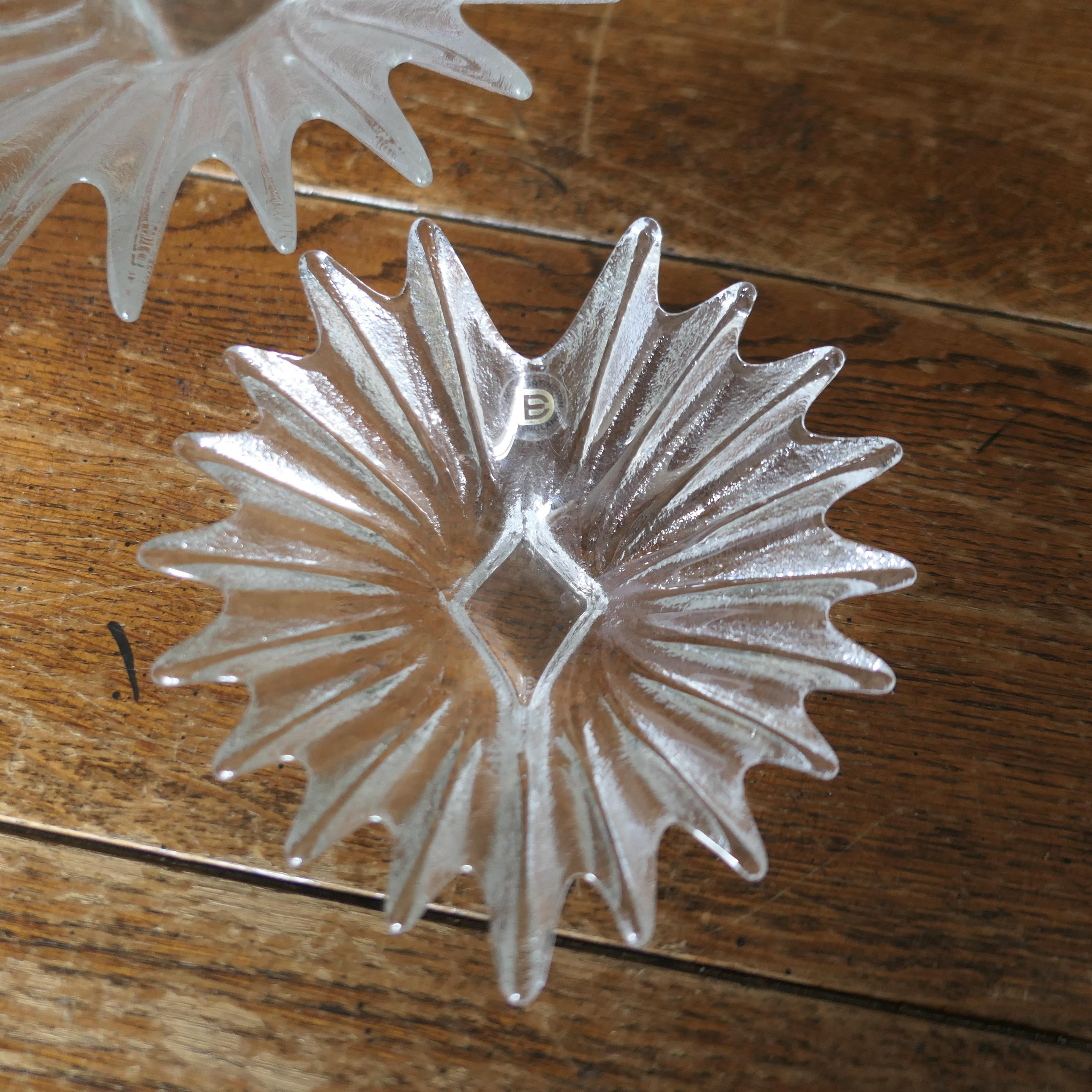 Set of 3 Darlington Crystal Palm Design Dishes  by Anita Harris 

These are Crystal clear and a very attractive shape, Palm Design Dishes  by Anita Harris 
All the nostalgia of the 50's for this exquisite vintage Darlington Crystal Dish set
The