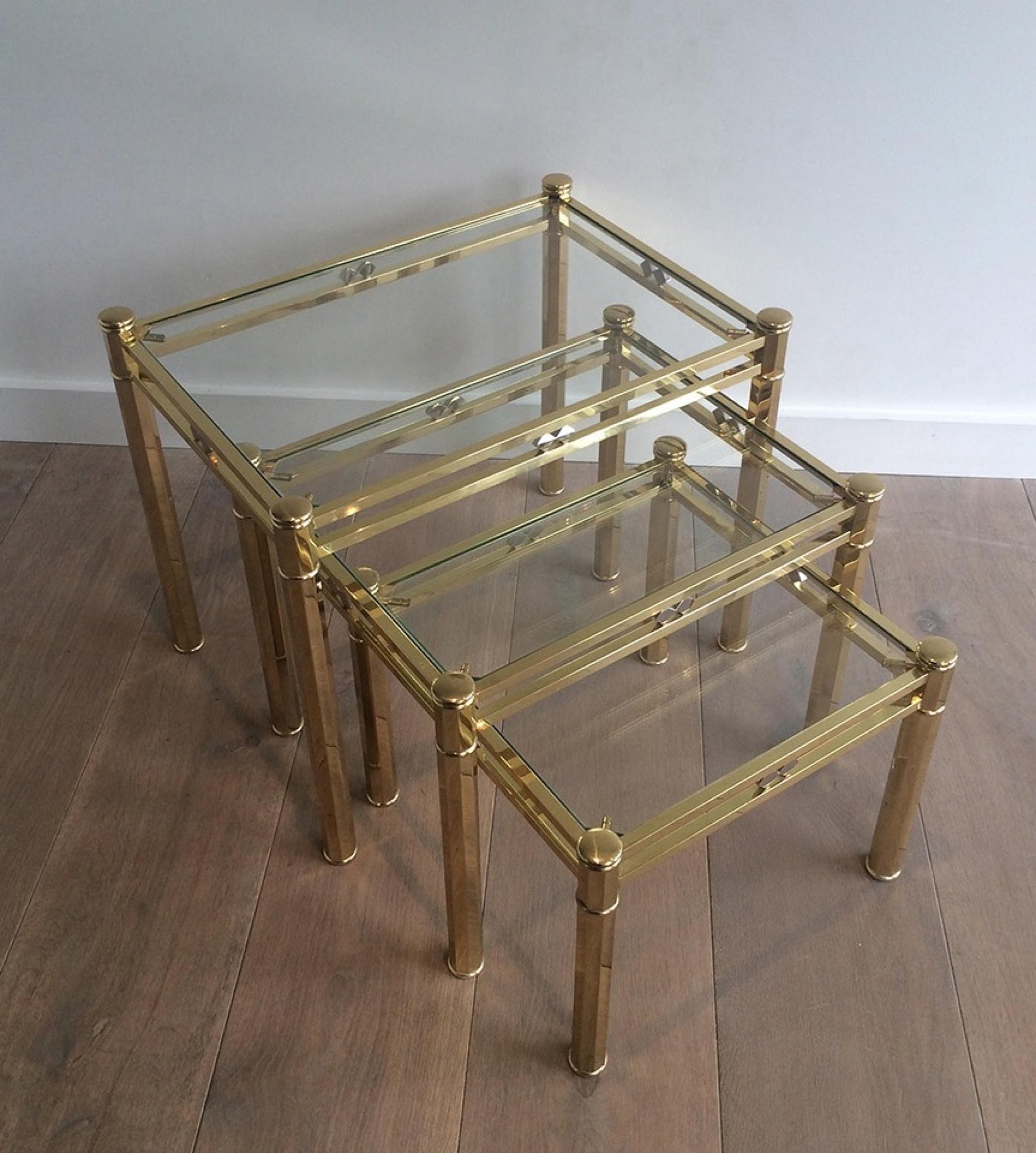 Set of 3 Decorative Brass Nesting Tables, circa 1970 For Sale 4