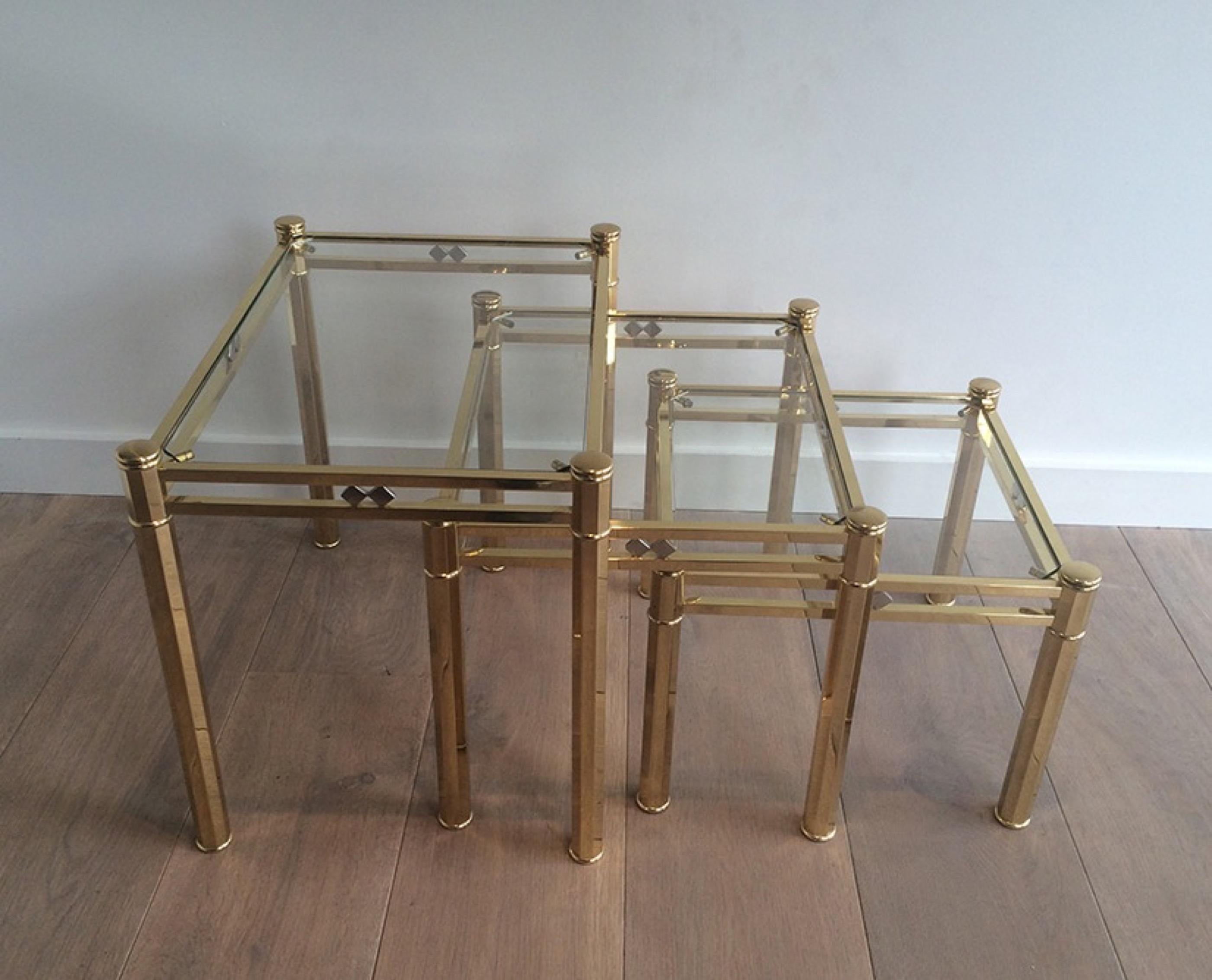 Set of 3 Decorative Brass Nesting Tables, circa 1970 For Sale 5