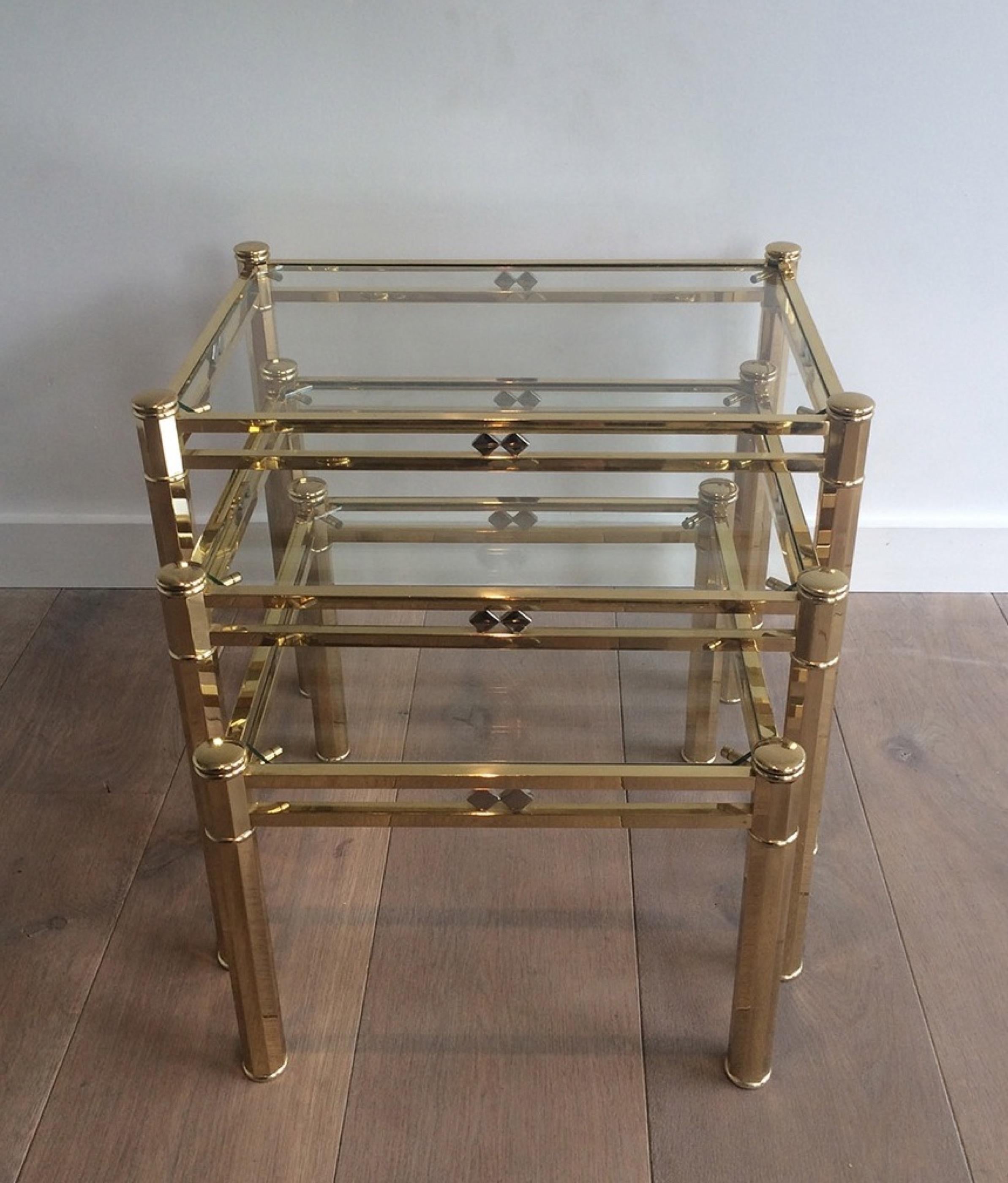 Mid-Century Modern Set of 3 Decorative Brass Nesting Tables, circa 1970 For Sale