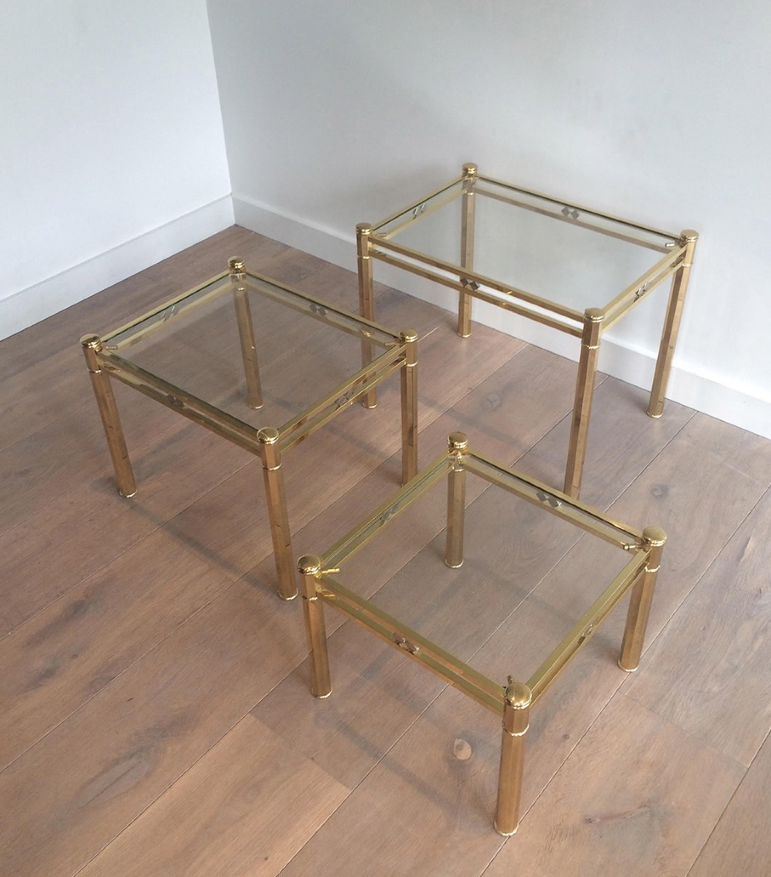 Set of 3 Decorative Brass Nesting Tables, circa 1970 For Sale 1