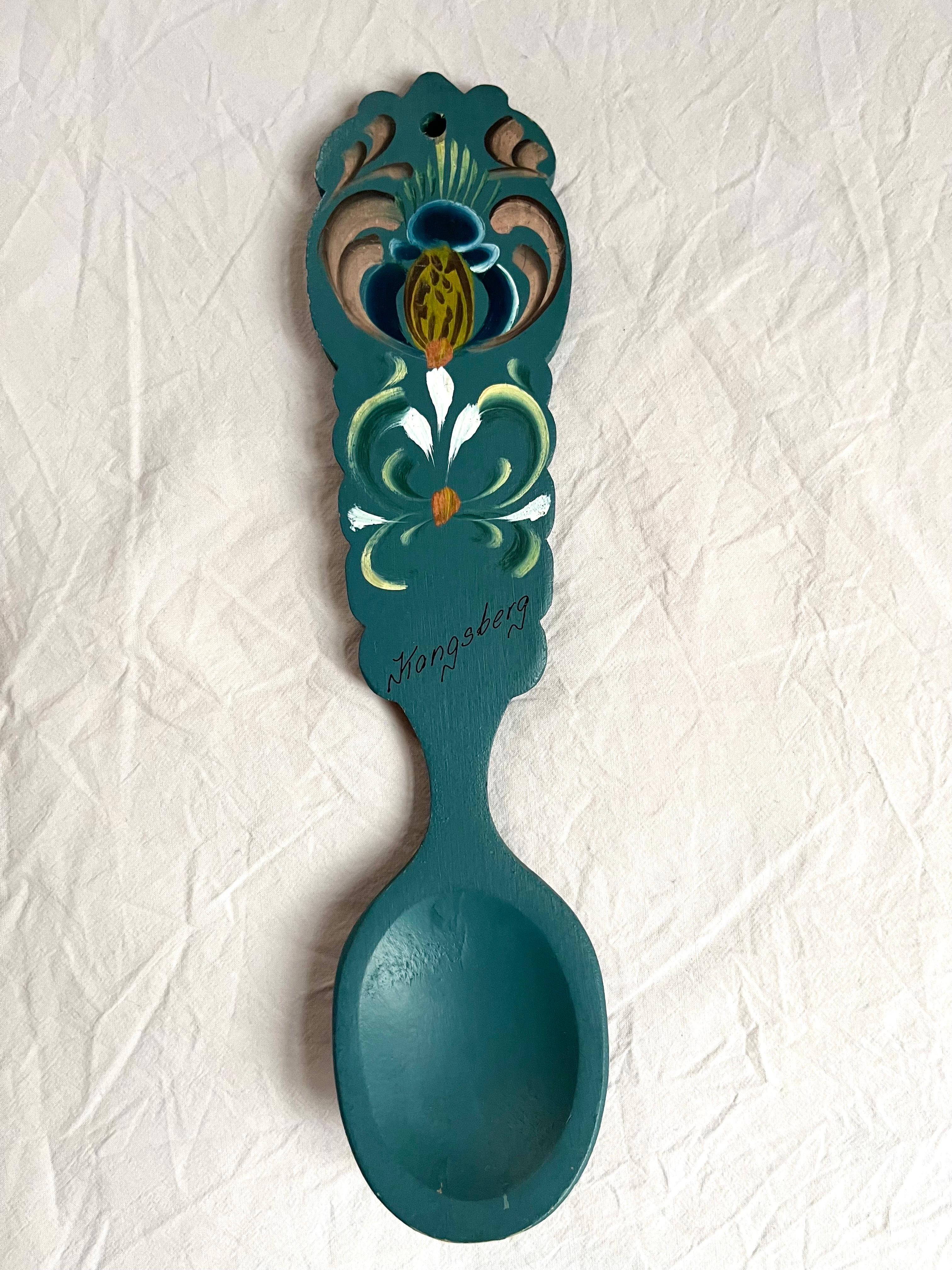 Conjunto de 3 piezas decorativas de arte popular sueco, c. 1900-1930 en venta 5