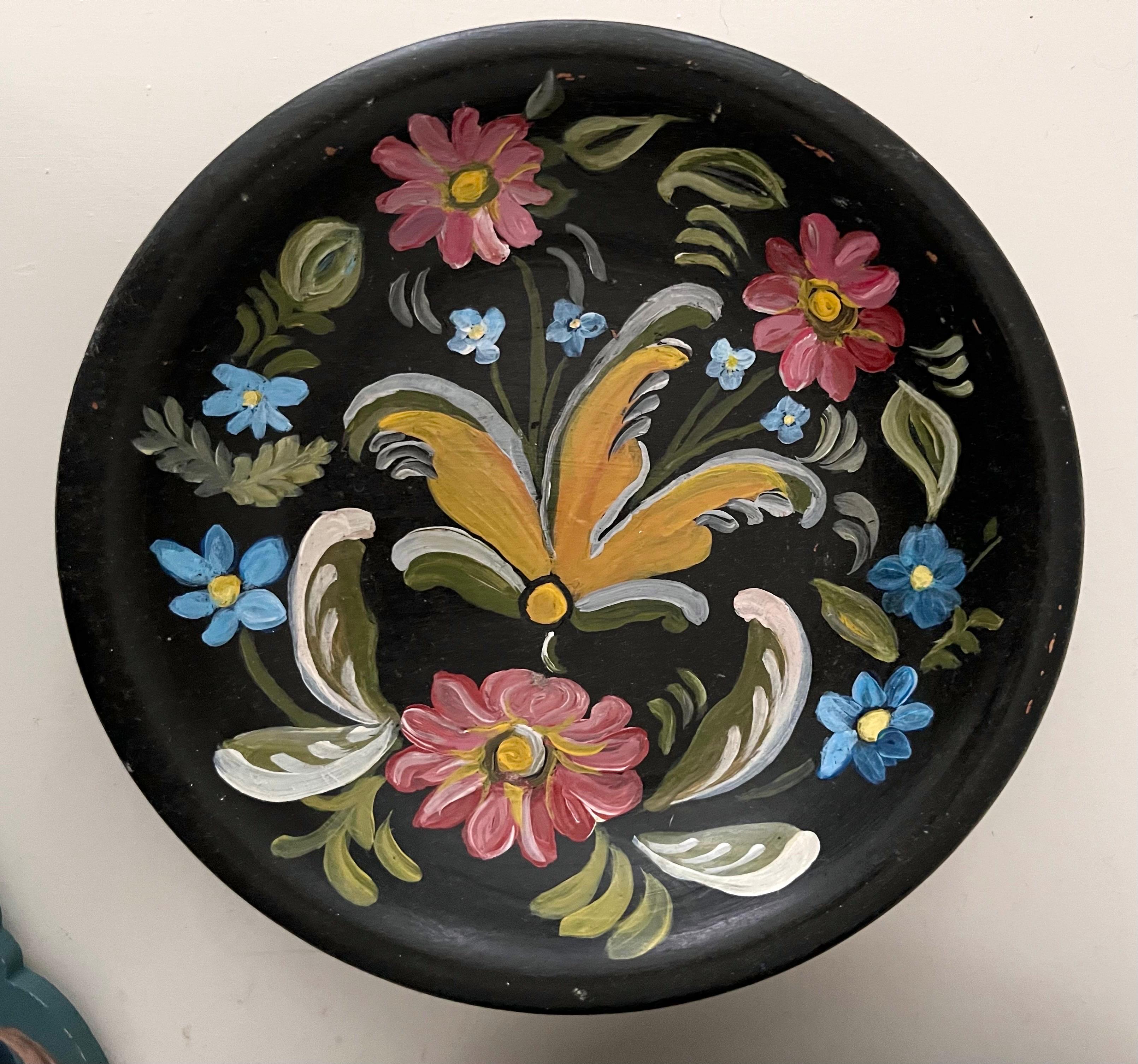 Conjunto de 3 piezas decorativas de arte popular sueco, c. 1900-1930 Arte popular en venta