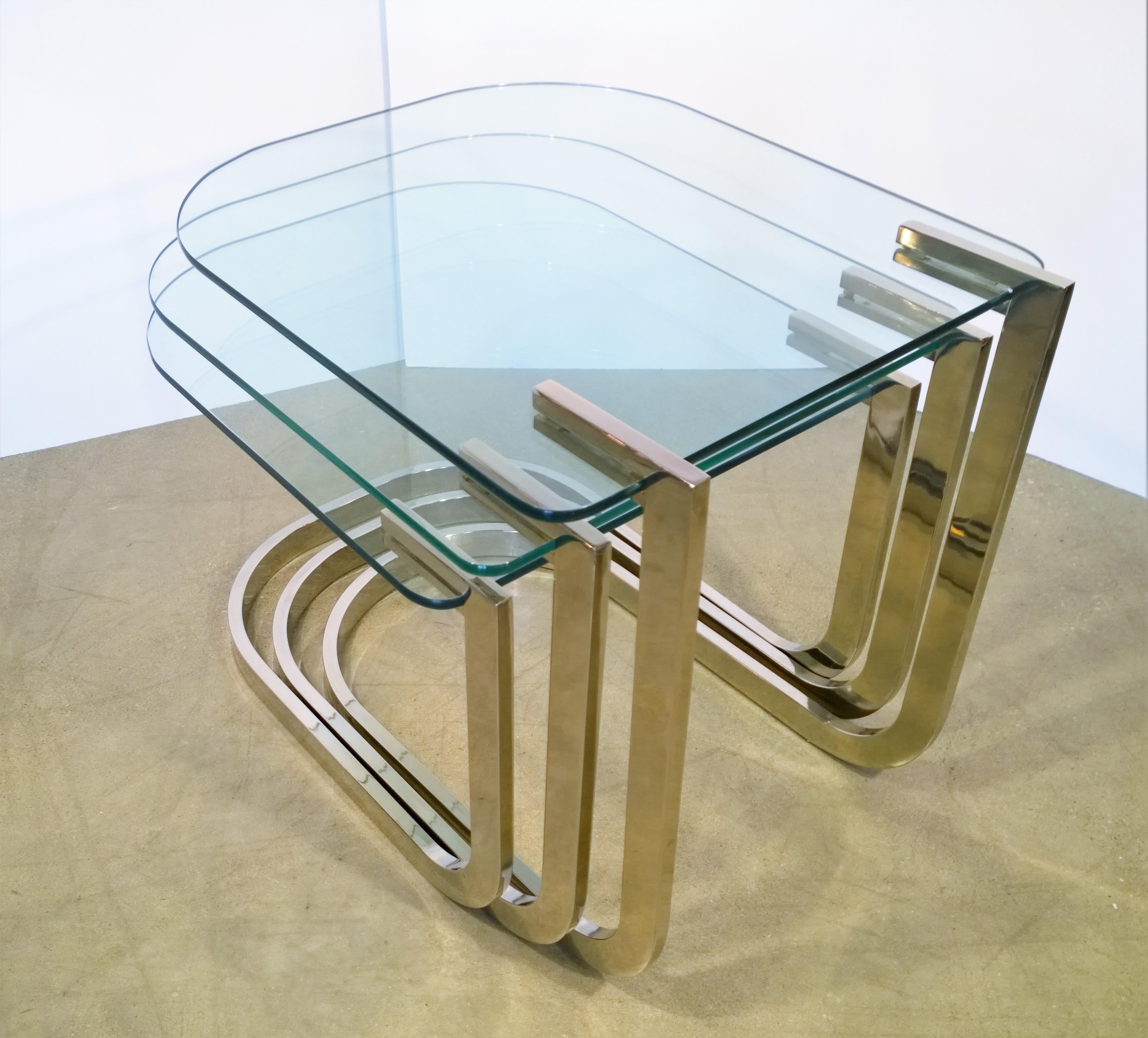Set of 3 Design Institute America Horseshoe Shaped Chrome & Glass Nesting Tables In Good Condition For Sale In Houston, TX