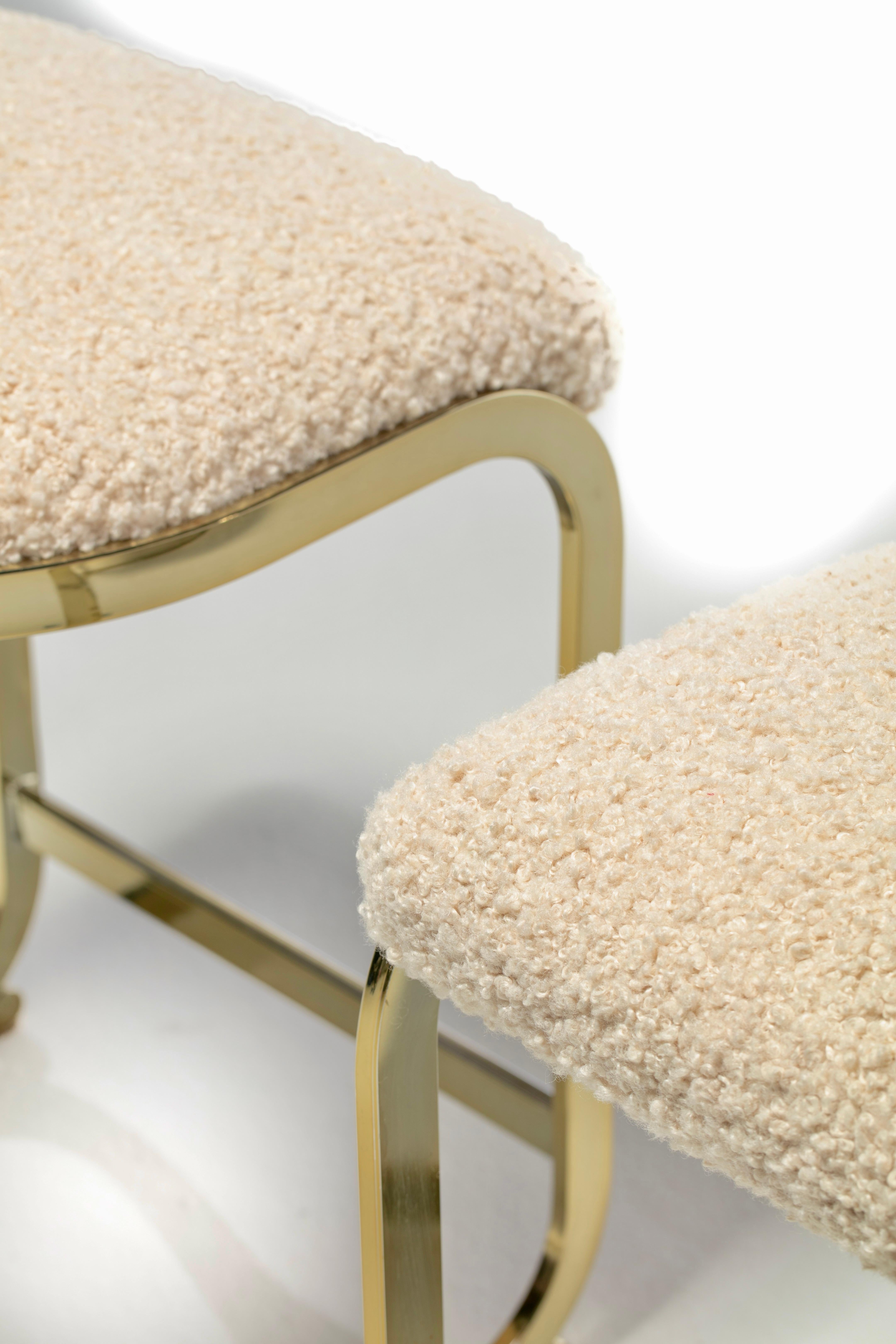 Set of 3 Design Institute of America Brass Stools in Ivory White Bouclé, c. 1980 For Sale 10