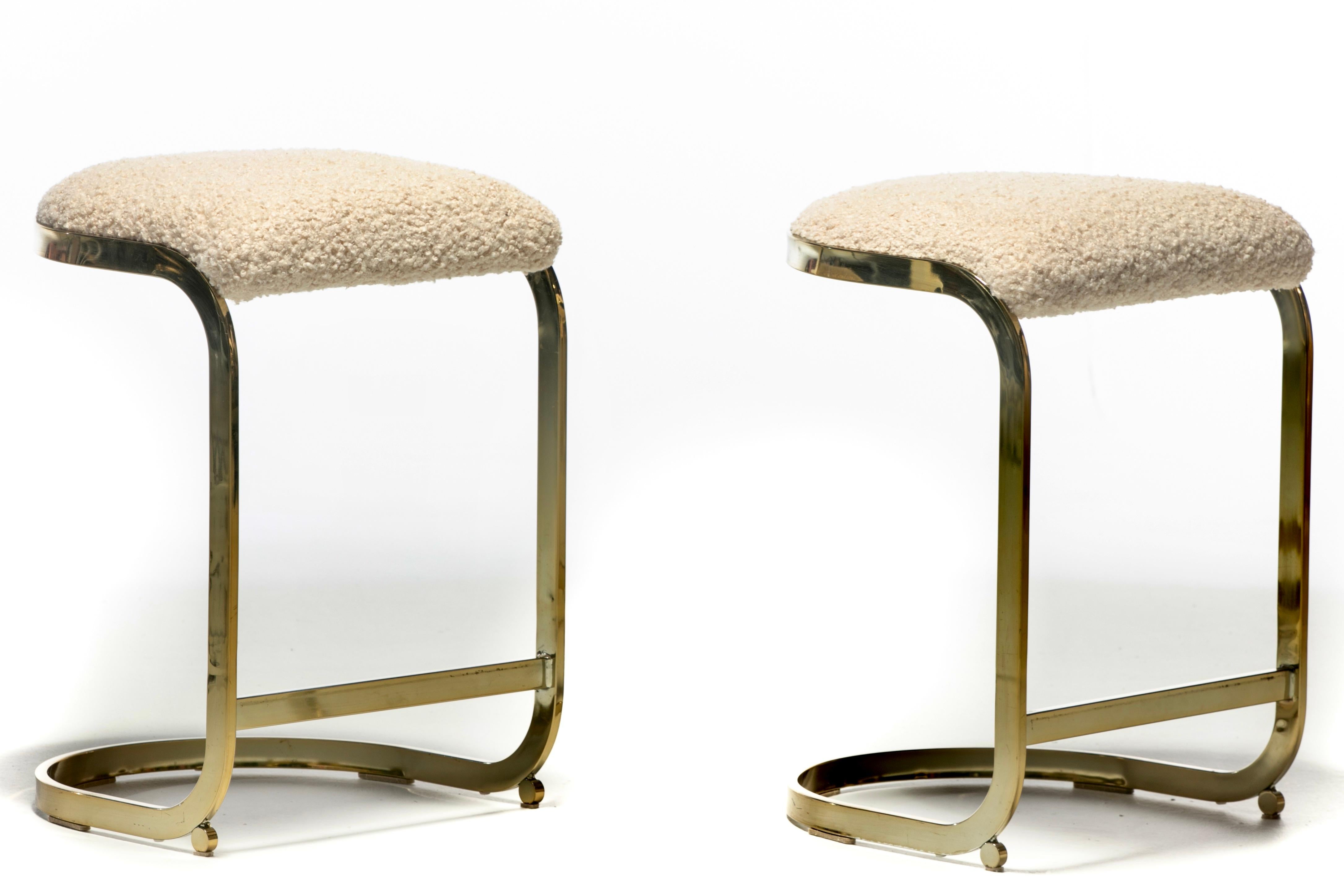 Set of 3 Design Institute of America Brass Stools in Ivory White Bouclé, c. 1980 In Good Condition For Sale In Saint Louis, MO
