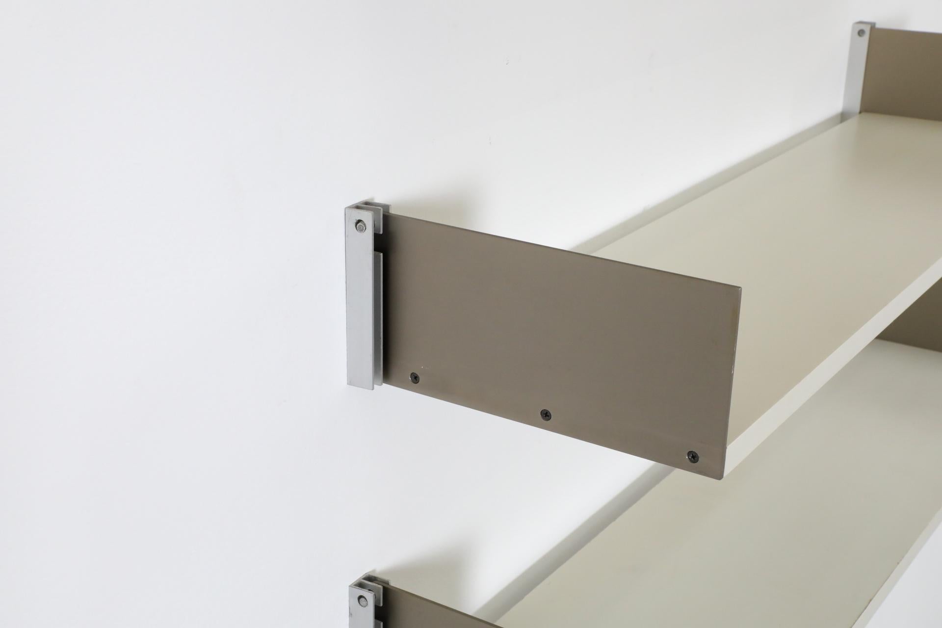 Ensemble de 3 étagères murales Dieter Rams System 606 pour Vitsoe en Champagne 4