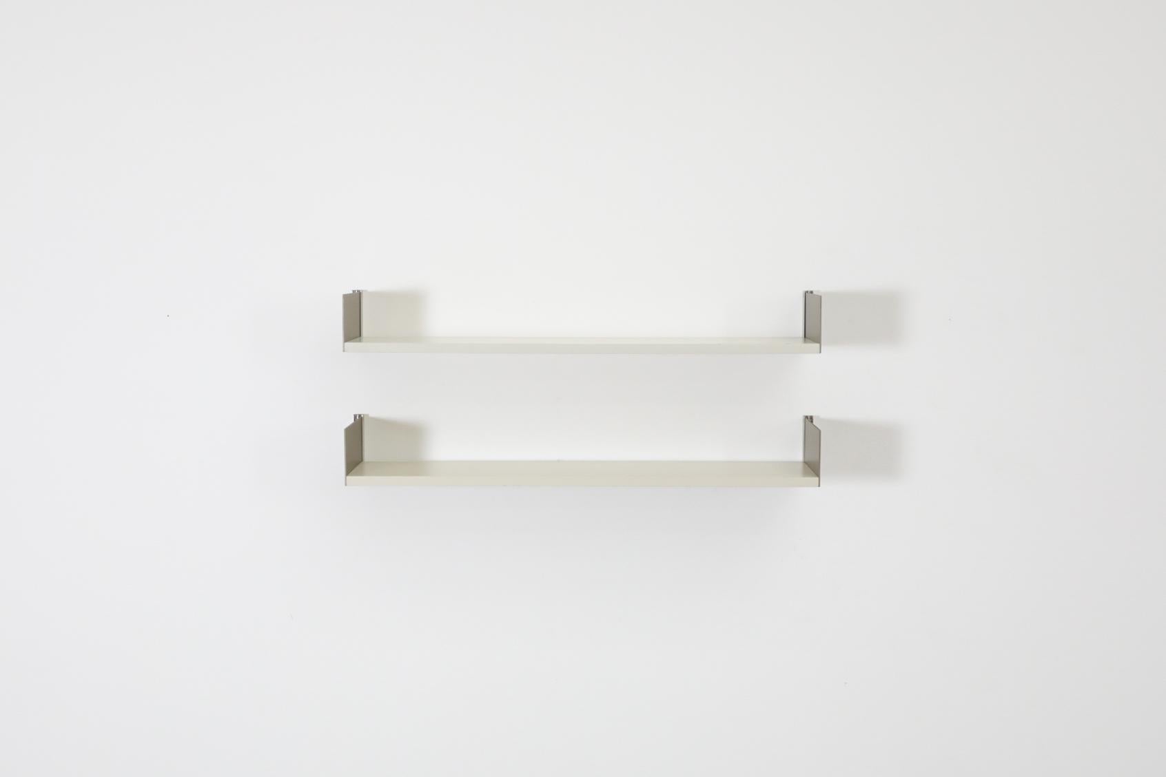 Ensemble de 3 étagères murales Dieter Rams System 606 pour Vitsoe en Champagne 9