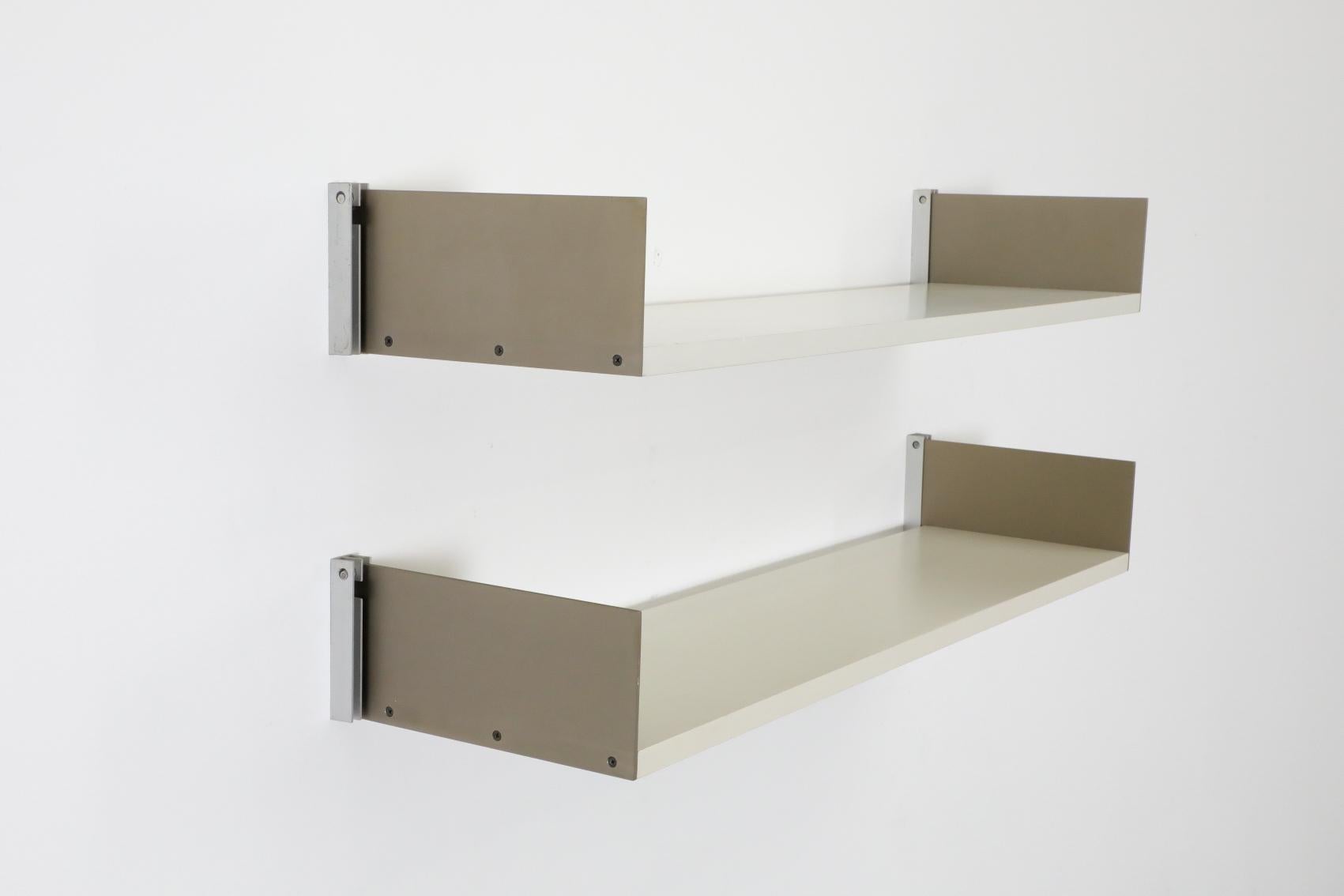 Ensemble de 3 étagères murales Dieter Rams System 606 pour Vitsoe en Champagne 12