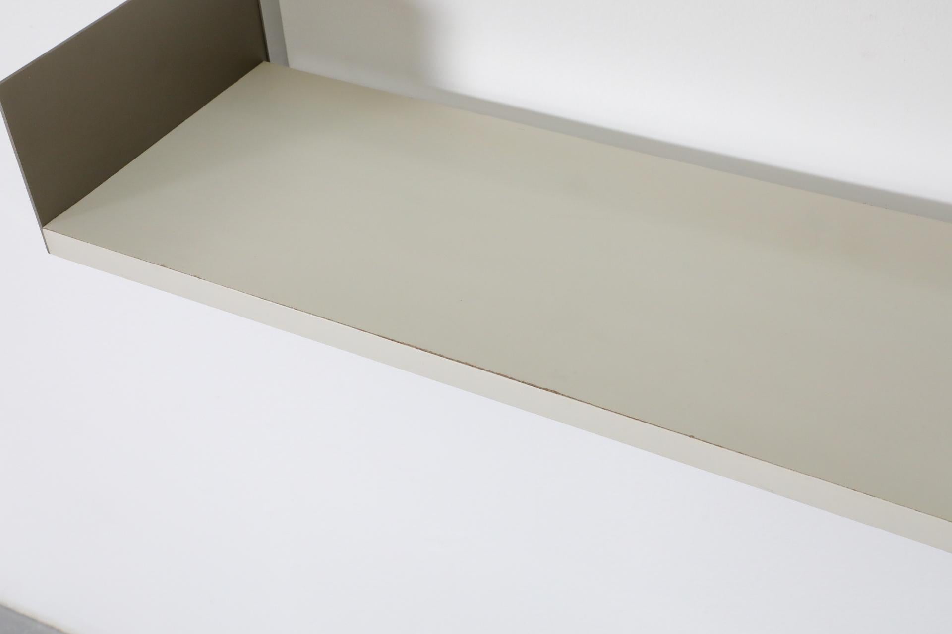 Ensemble de 3 étagères murales Dieter Rams System 606 pour Vitsoe en Champagne 2