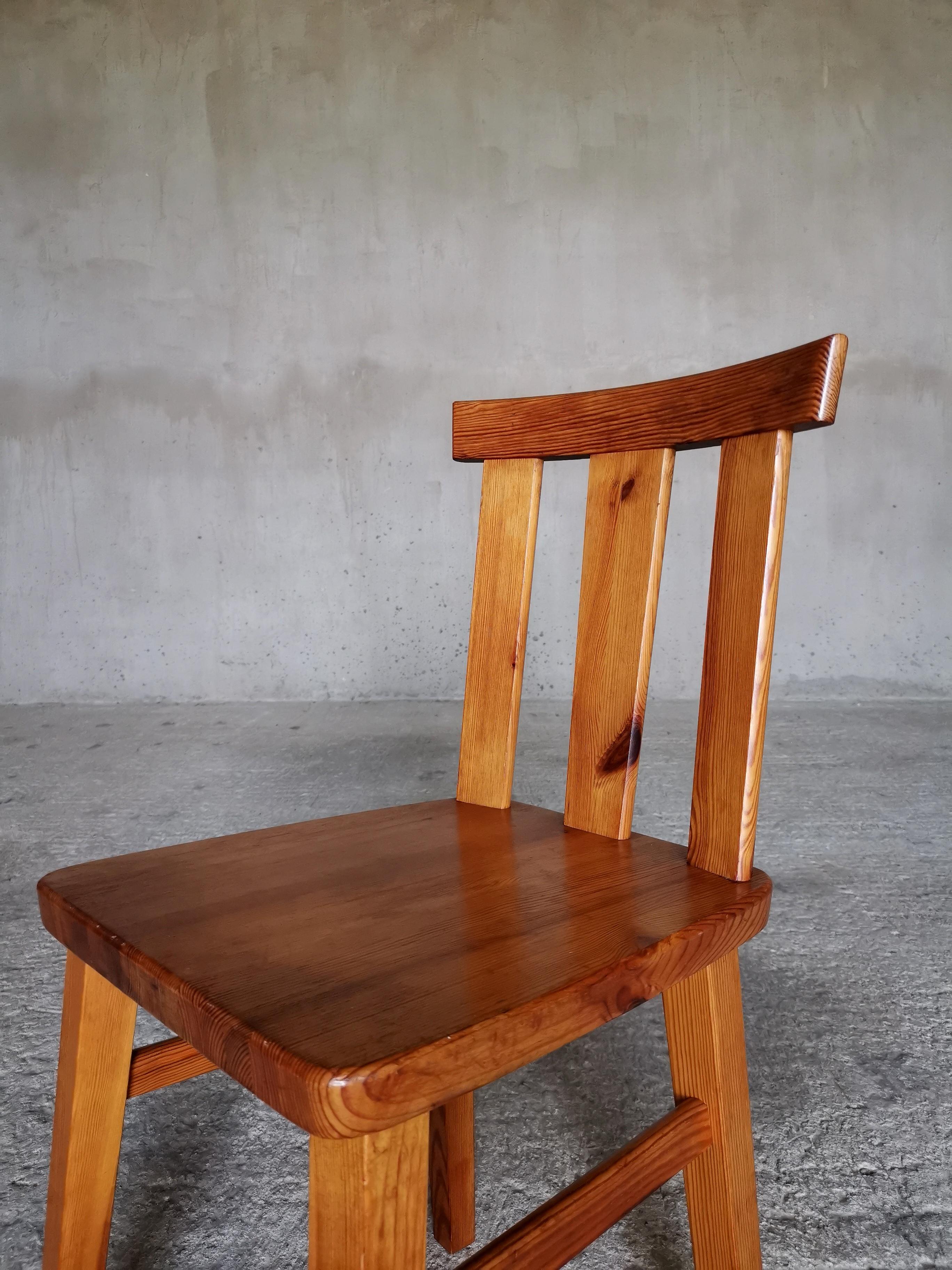 Pine Set of 3 dining chairs in solid pine, style of Axel Einar Hjorth, Sweden 1930s For Sale