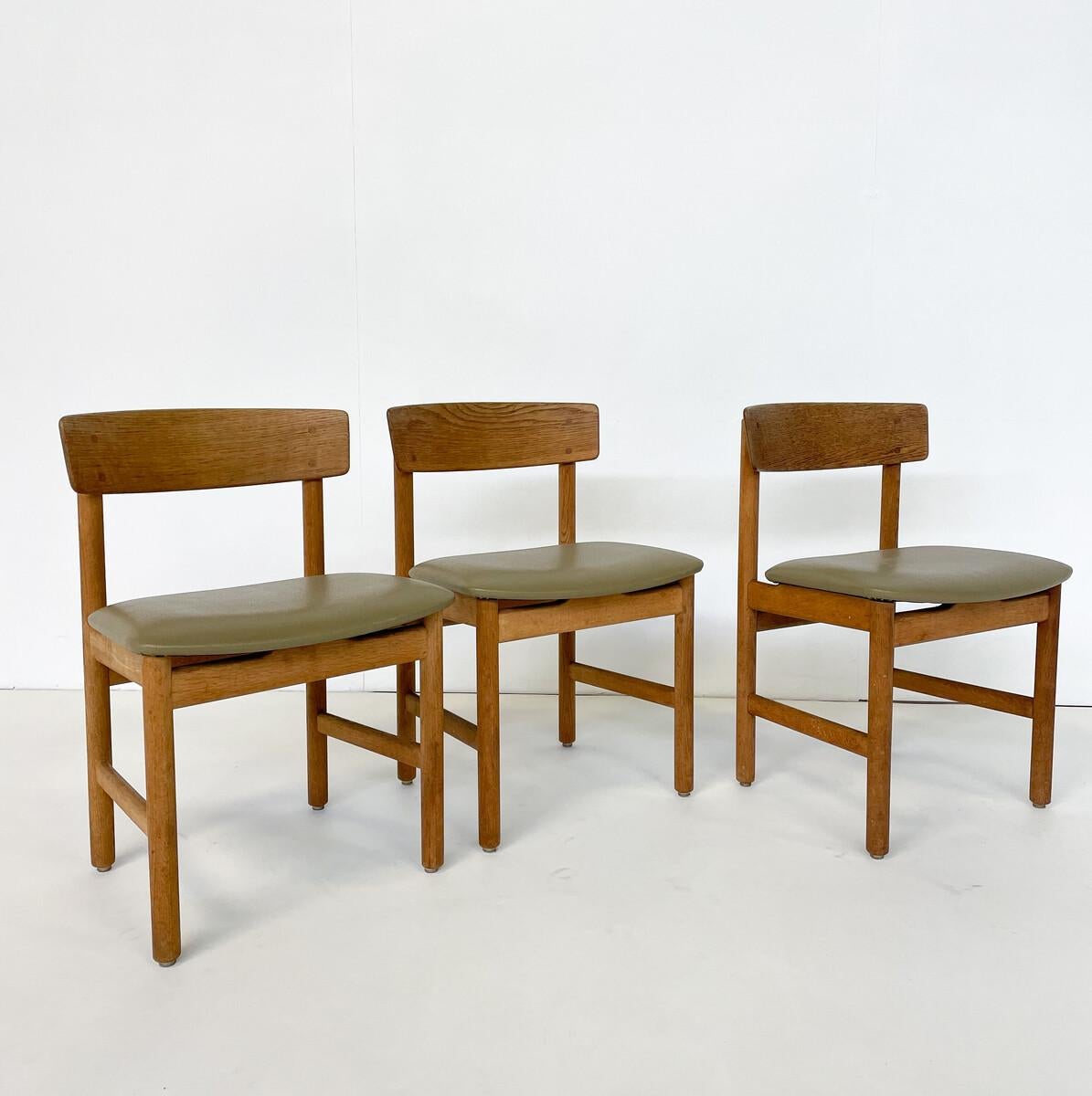 Wood Set of 3 Dining Chairs Model 236 by Børge Mogensen, Denmark, 1950s For Sale