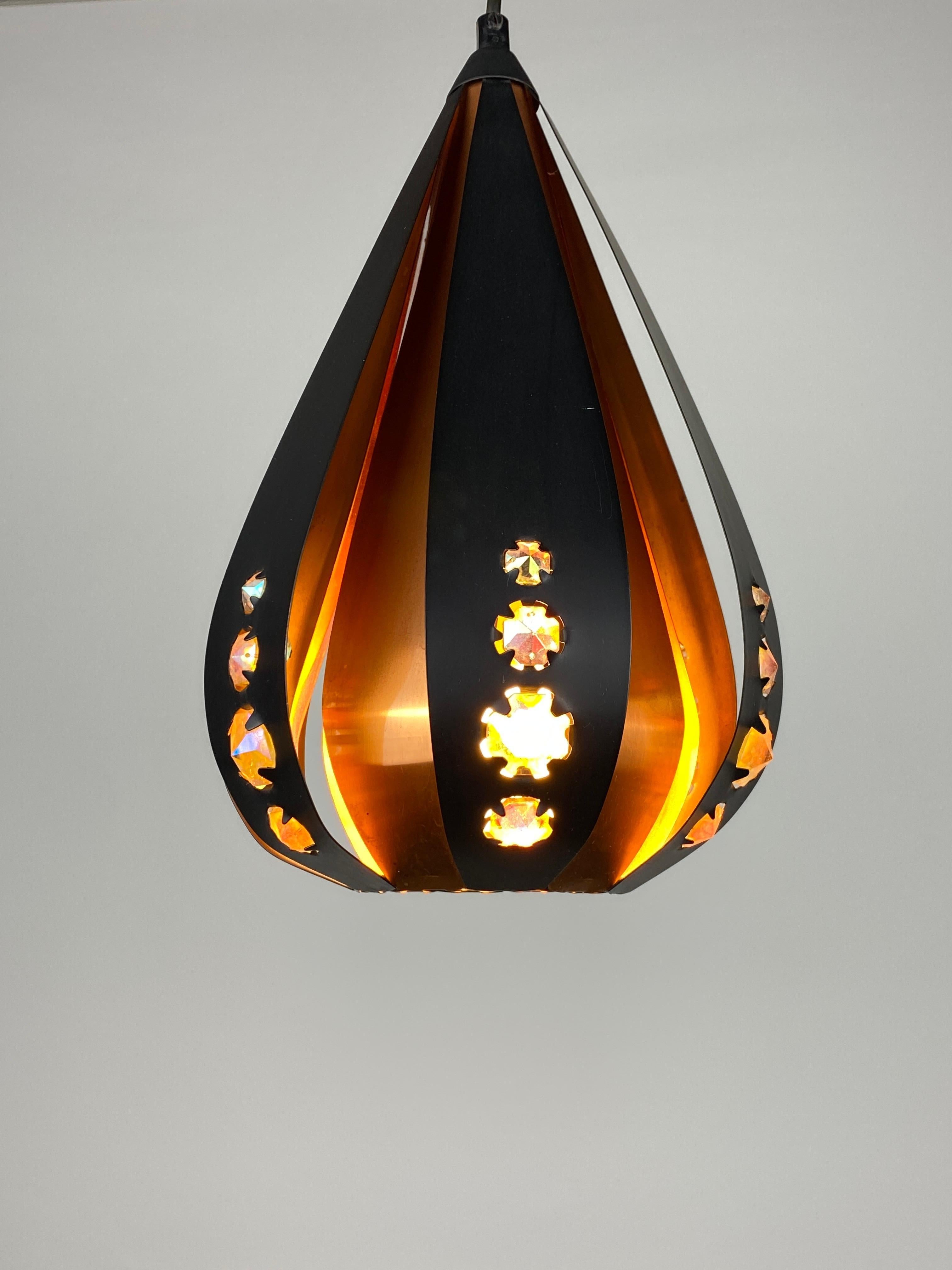 Ensemble de 3 lampes à suspension en forme de goutte d'eau de Werner Schou pour Coronell Electrical Denmark en vente 1