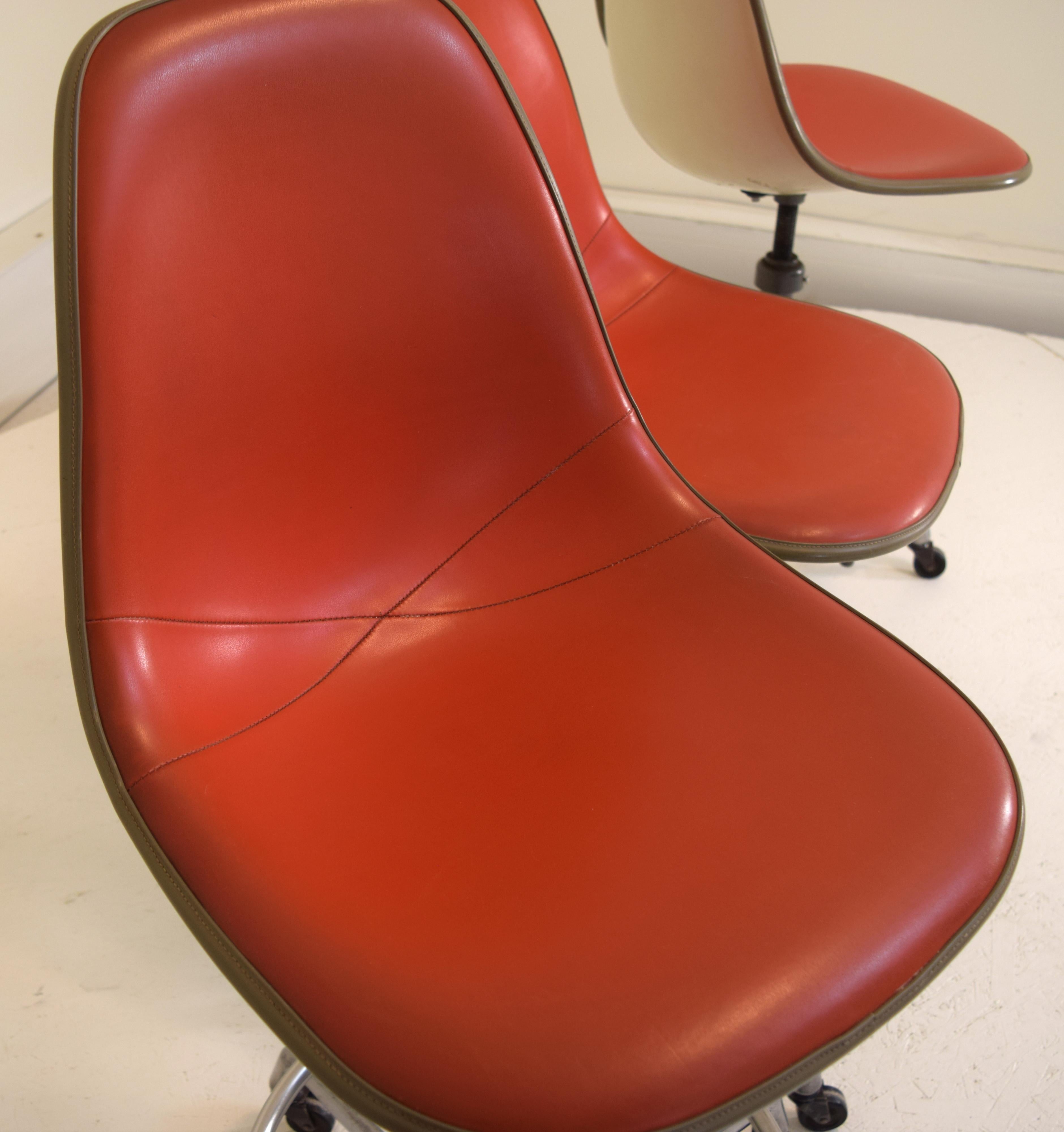 American Set of 3 Eames EC123-36 Stools