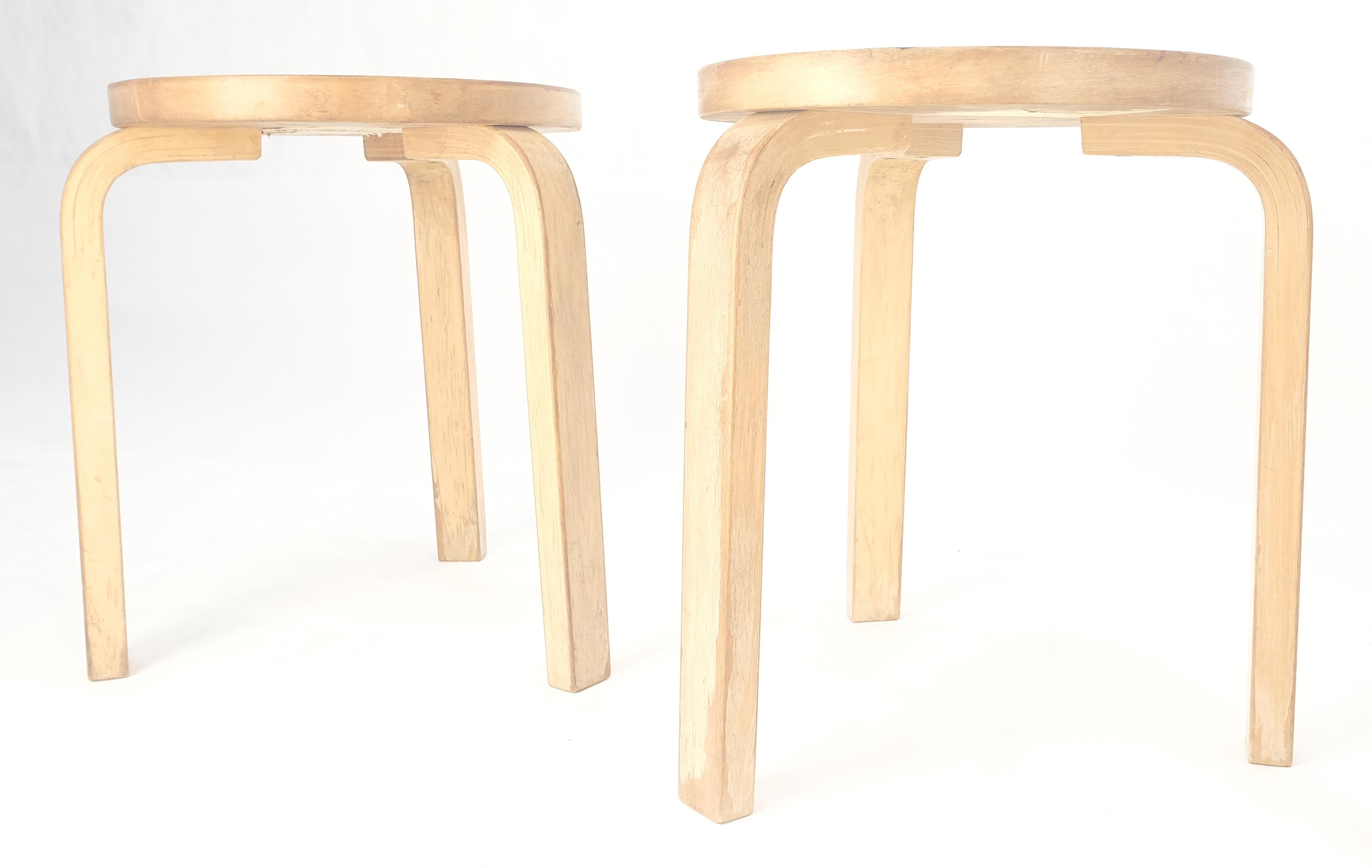 Set of 3 Early Round Nesting Side Occasional Tables by Alvar Aalto Mid Century For Sale 5