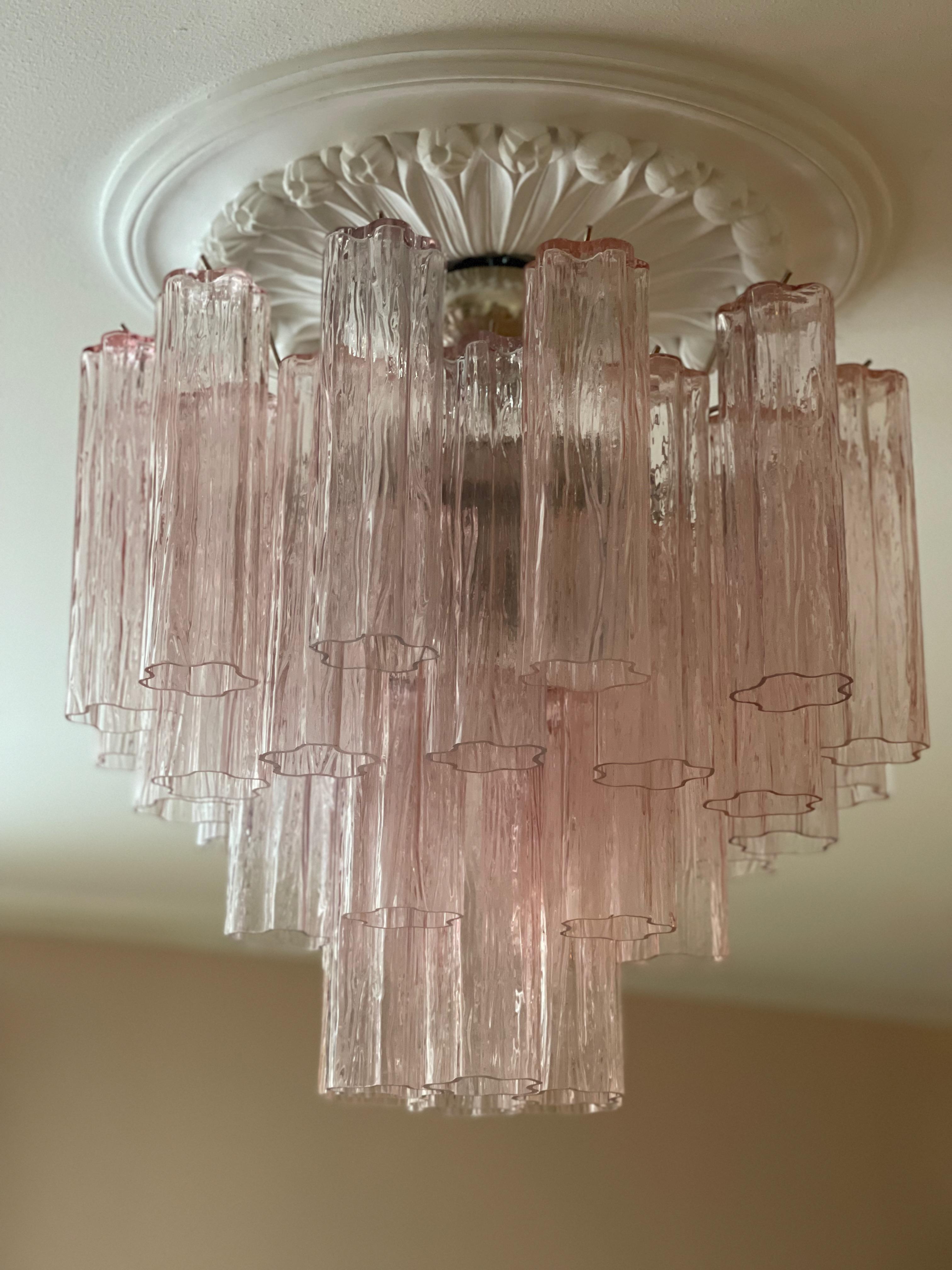 Set of 3 Eclectic Colorful Murano Chandeliers Tronchi in the of style of Venini In Excellent Condition For Sale In Bromma, SE