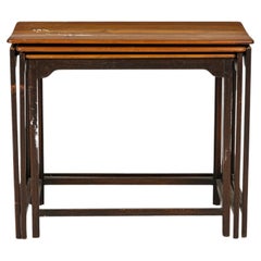 Ensemble de 3 tables gigognes en fer et bois Edward Wormley pour Dunbar
