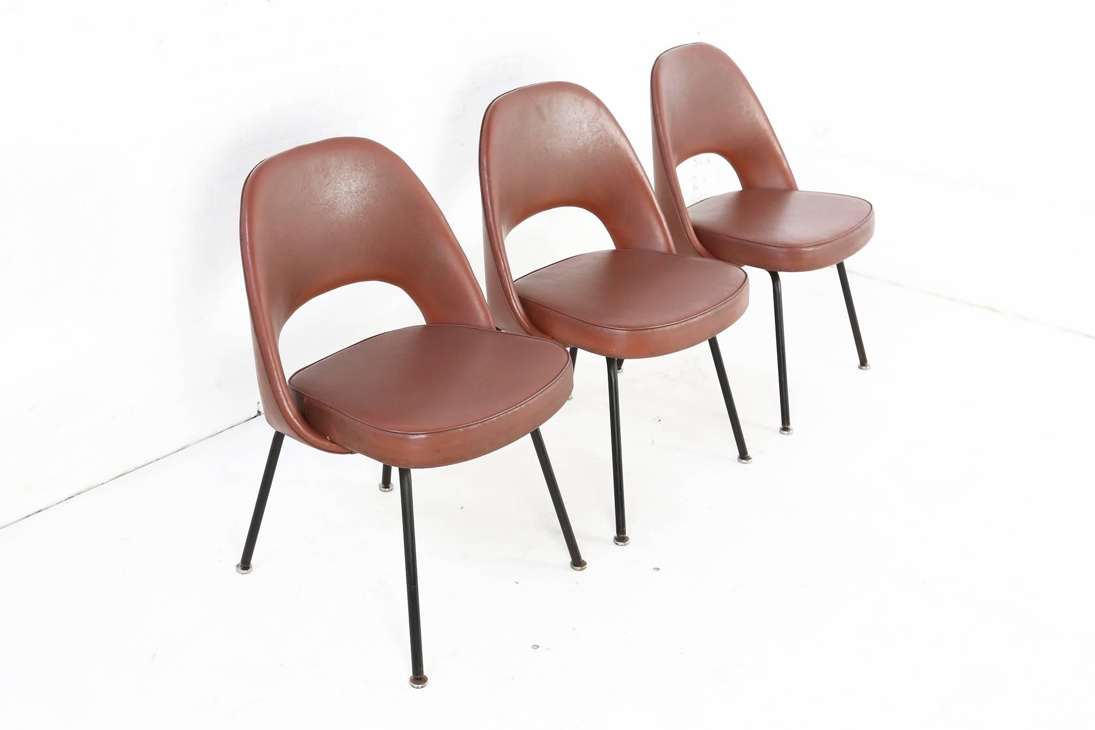 Mid-Century Modern Set of Two Eero Saarinen Series 71 Armless Chair for Knoll, 1960s De Coene