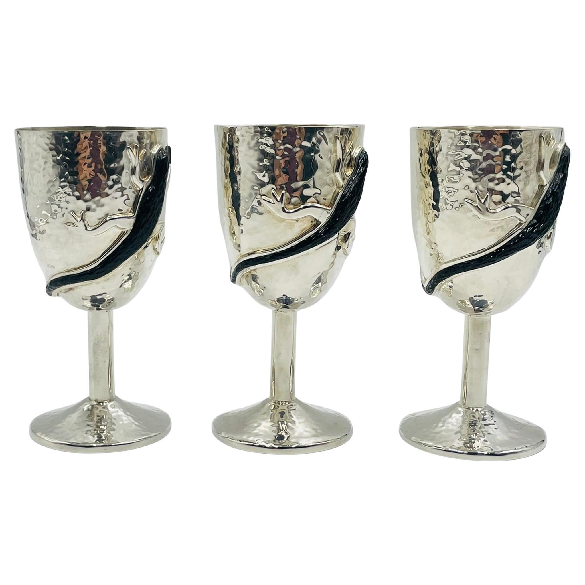 3er-Set Emilia Castillo Versilberte Pokale mit schwarzen Onyx-Eidechsen, Mexiko im Angebot