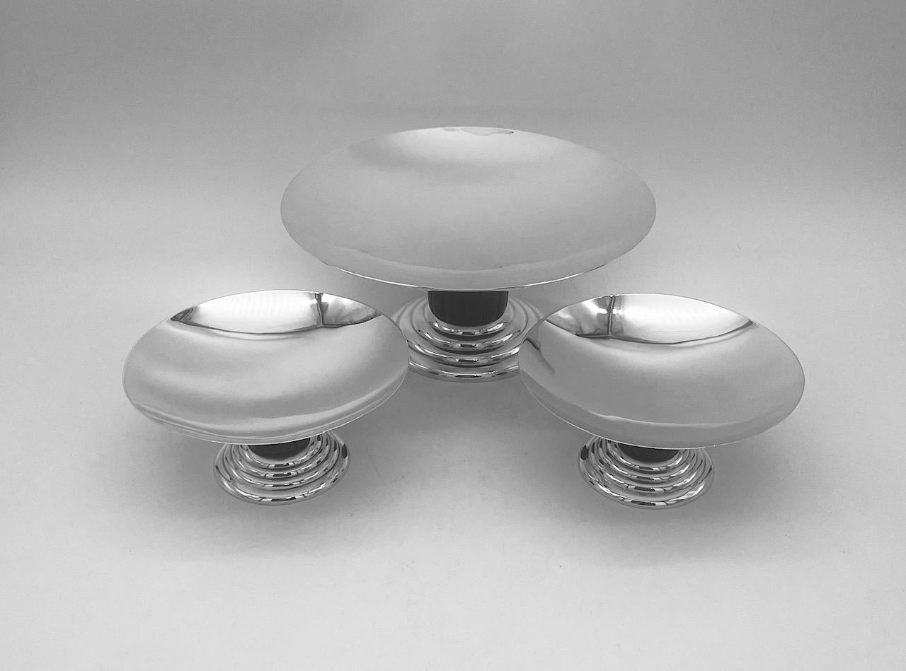 Set of 3 English Art Deco Sterling Silver Dishes In Good Condition In London, GB