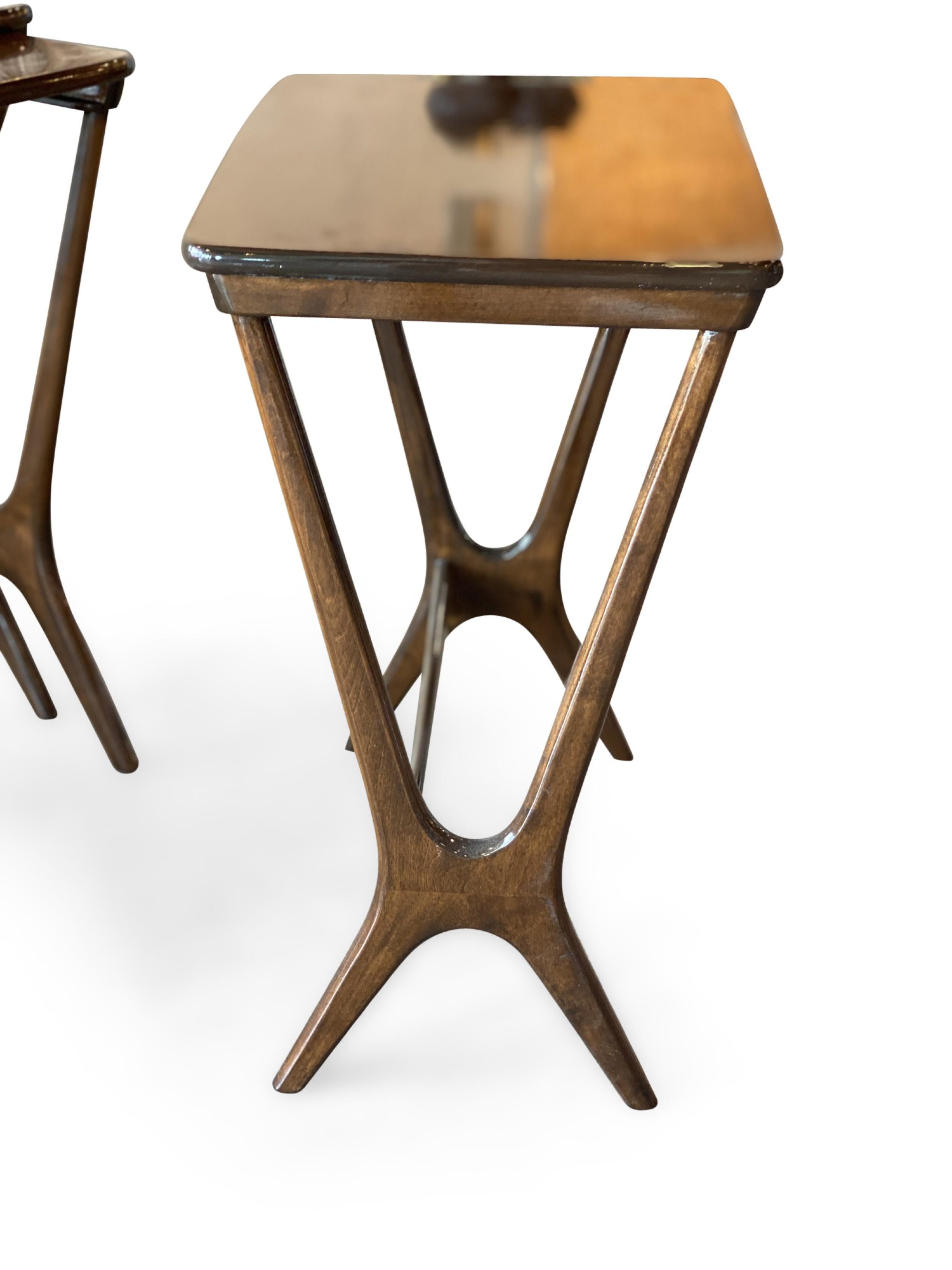 Danois Set de 3 Erling Torvits pour Heltborg Mobler  Tables gigognes danoises en teck en vente