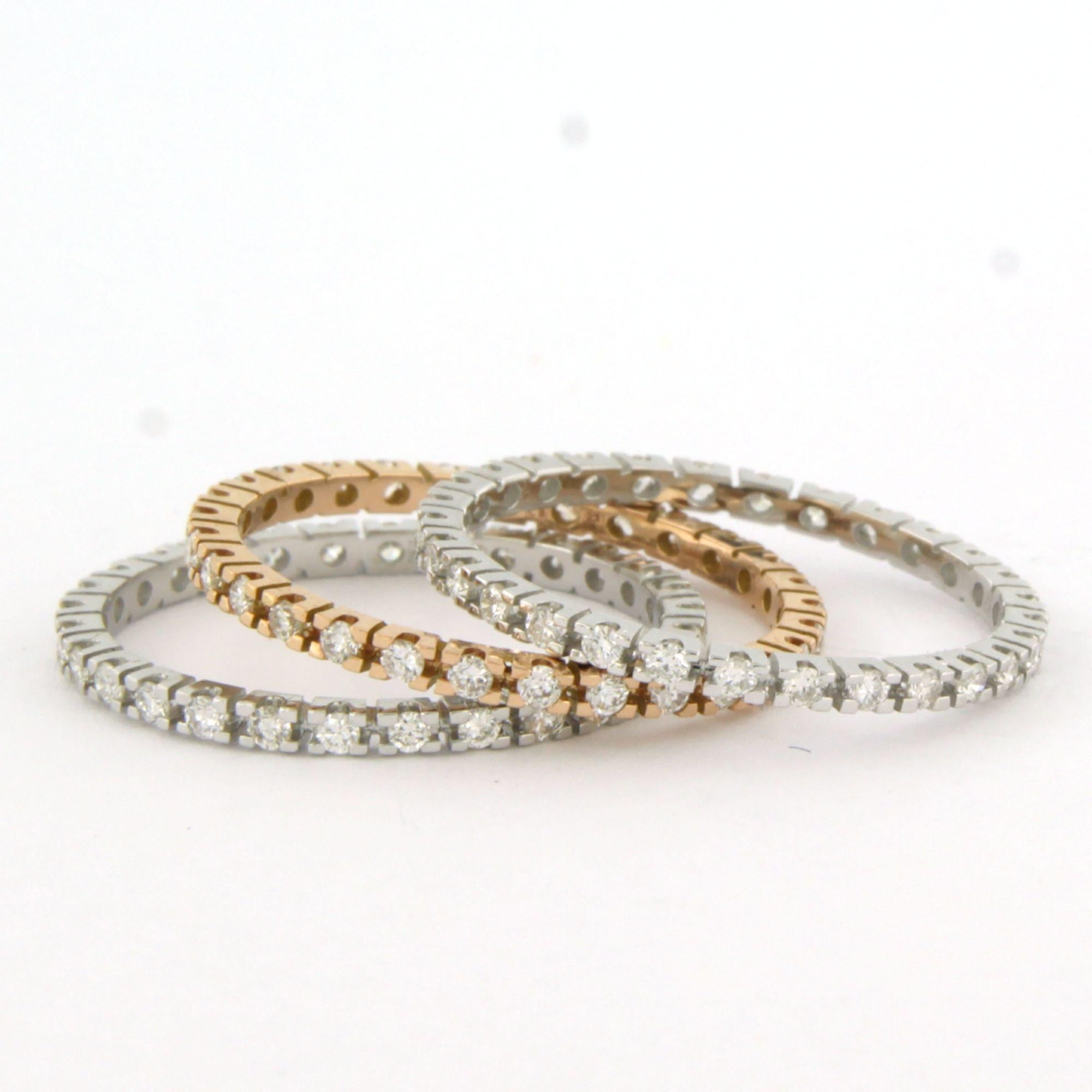 Lot de trois bagues d'éternité en or bicolore 18k avec diamants taille brillant jusqu'à 1,42 ct - F/G - VS/SI - taille de bague US 7,25 - EU 17,5(55)

Description détaillée

La largeur de la bague est de 4,7 mm et sa hauteur de 1,7 mm.

Taille de la