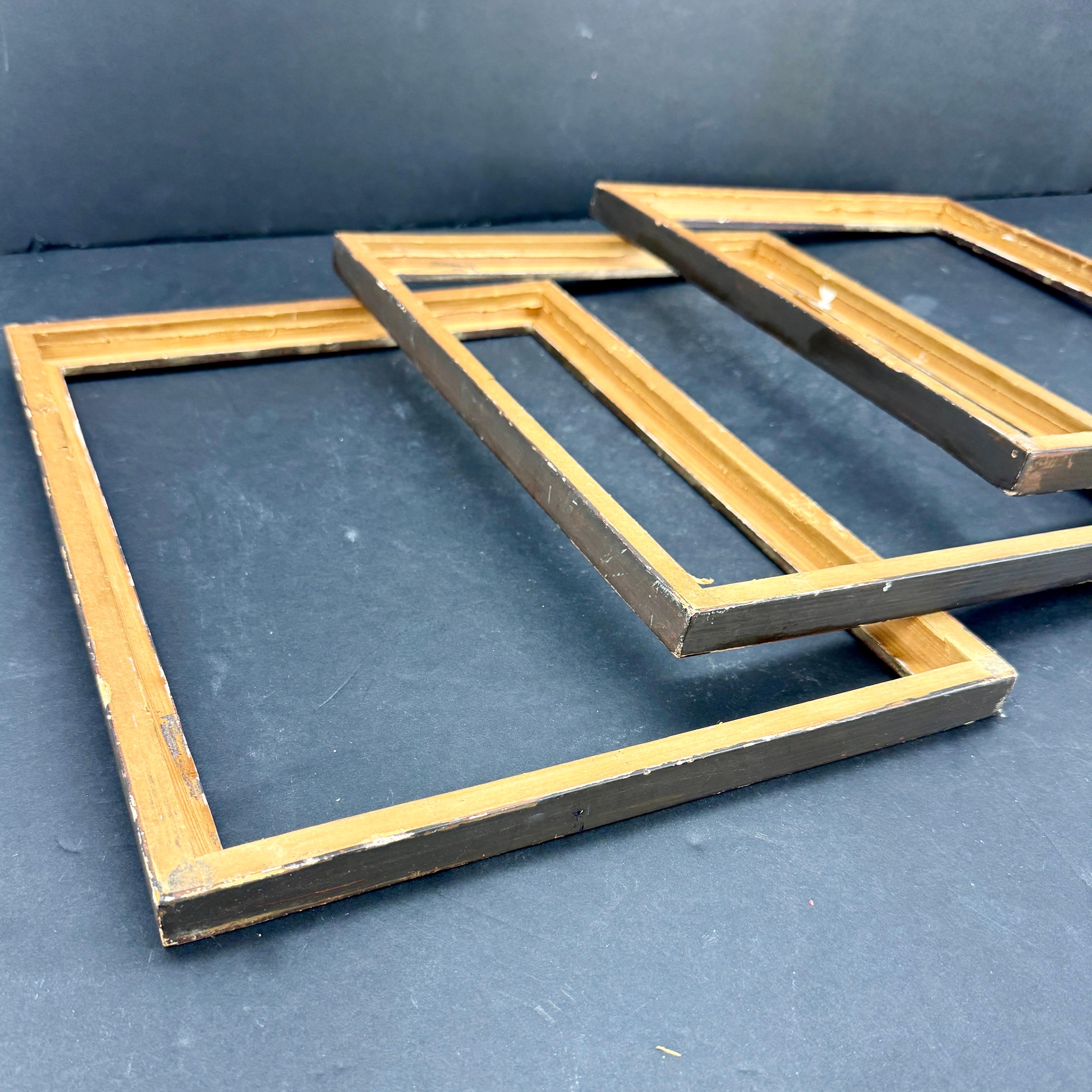 Lote de 3 marcos de arte europeos de madera en pan de plata en venta 11
