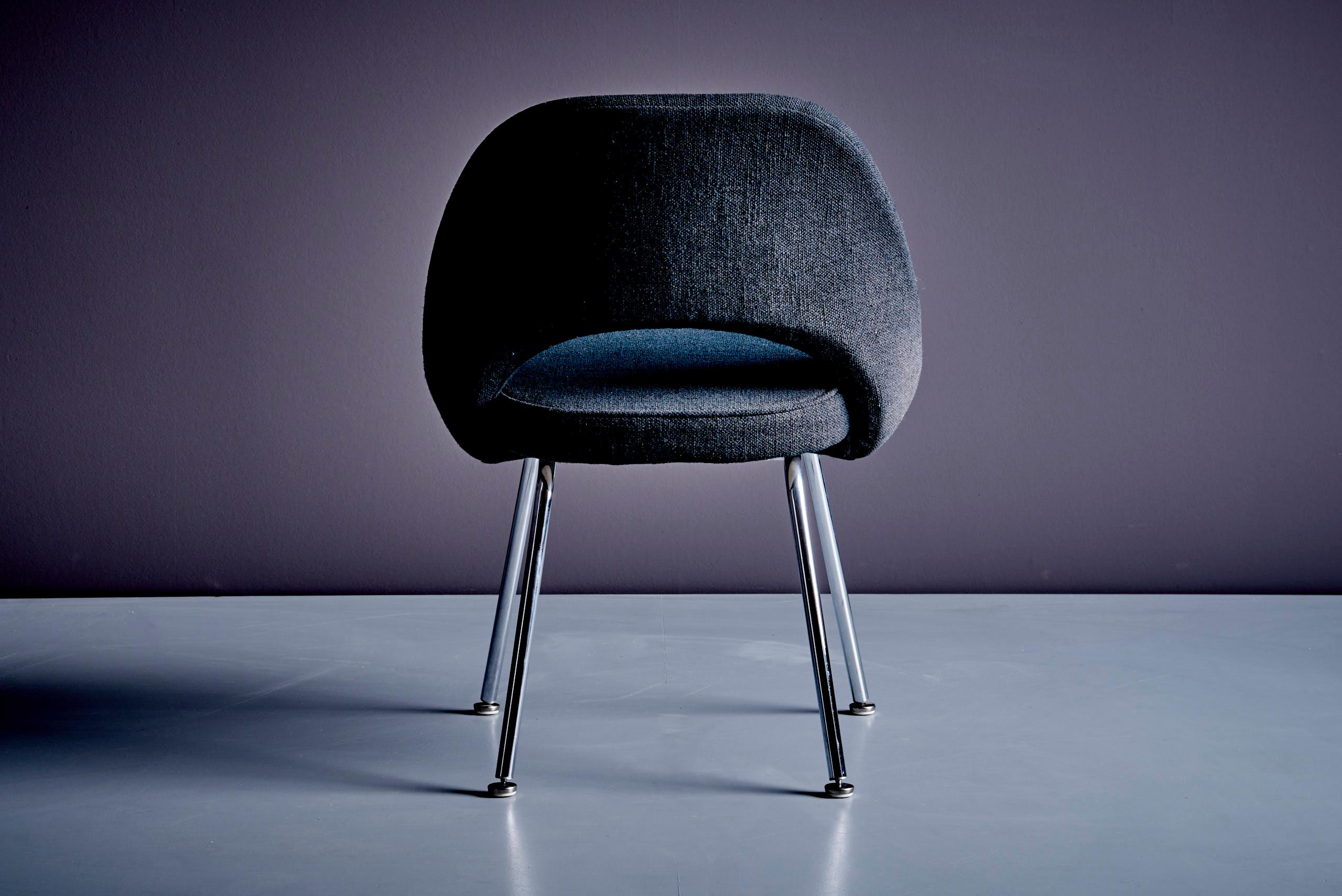 Model 72 Dining Chair by Eero Saarinen for Knoll International. This chairs shows wear on the upholstery. We recommend having it reupholstered in our in-house workshop with a fabric or leather of your choice.